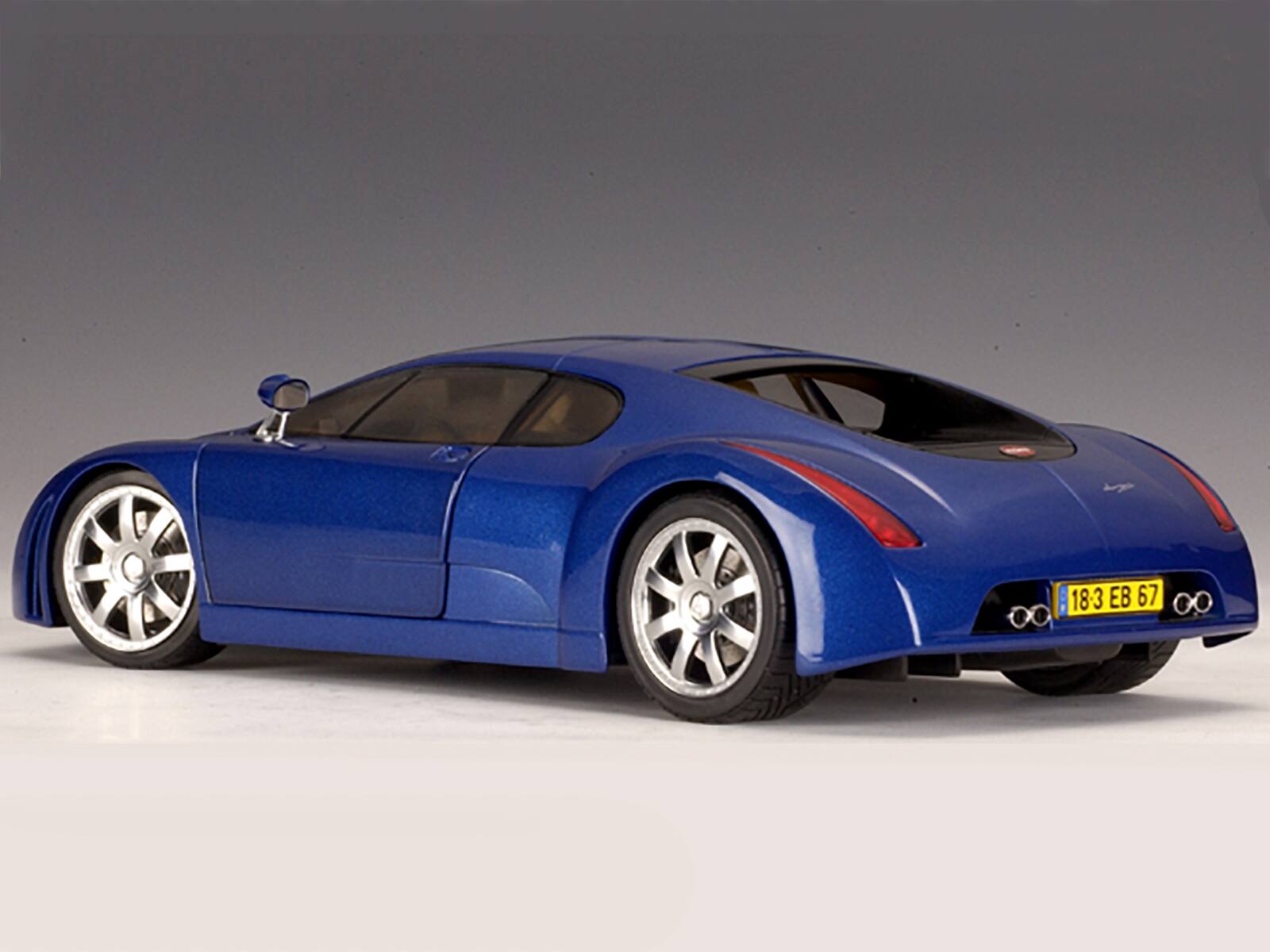 Alt View 1. Autoart - Bugatti Chiron EB 18.3 Blue 1/43 Diecast Model Car by Autoart.