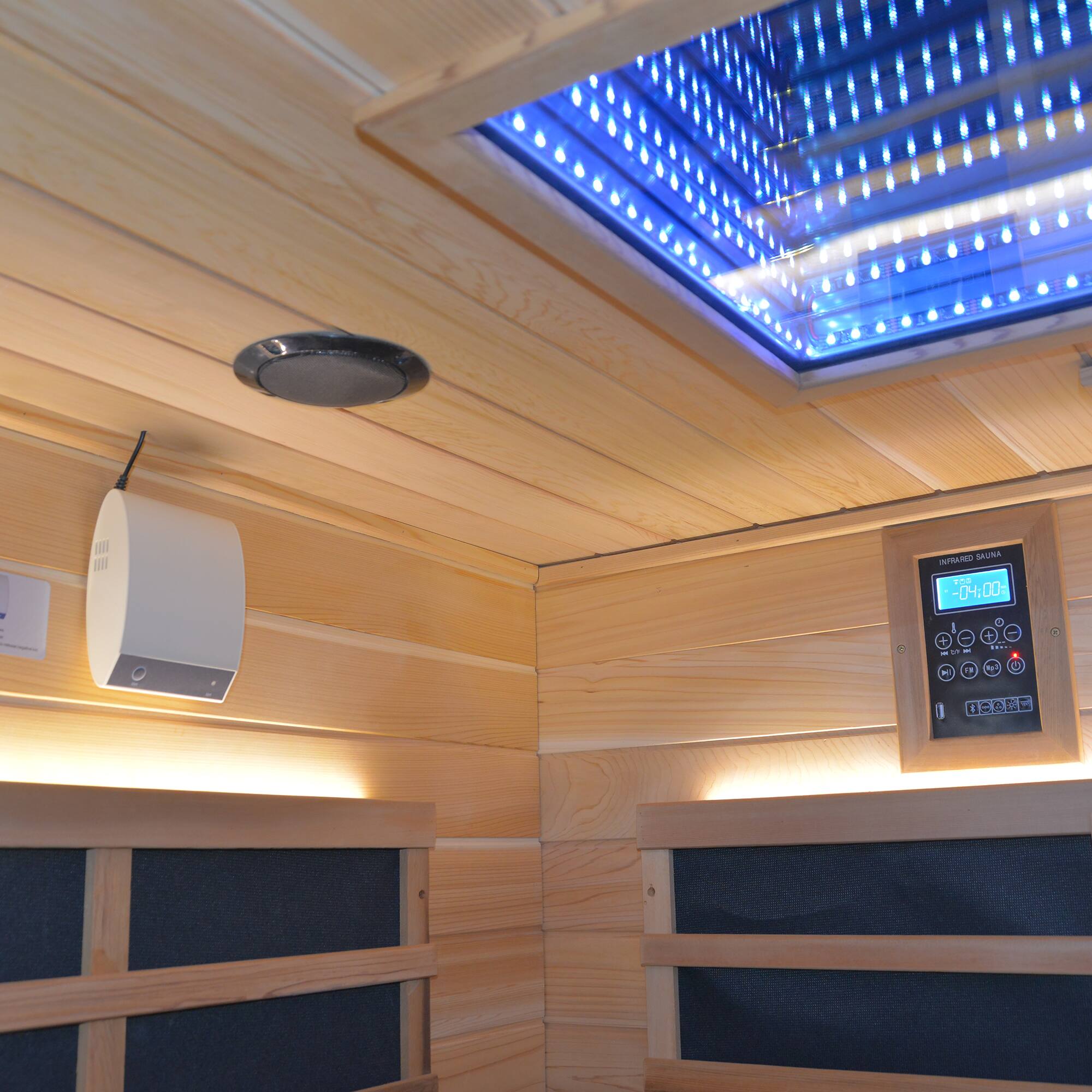 Sure, here is the corrected and grouped text from the image:

---

**INFRARED SAUNA**

**-04:00**

**OB2DC**

---

**NW INTTAE SAUTER .OA**