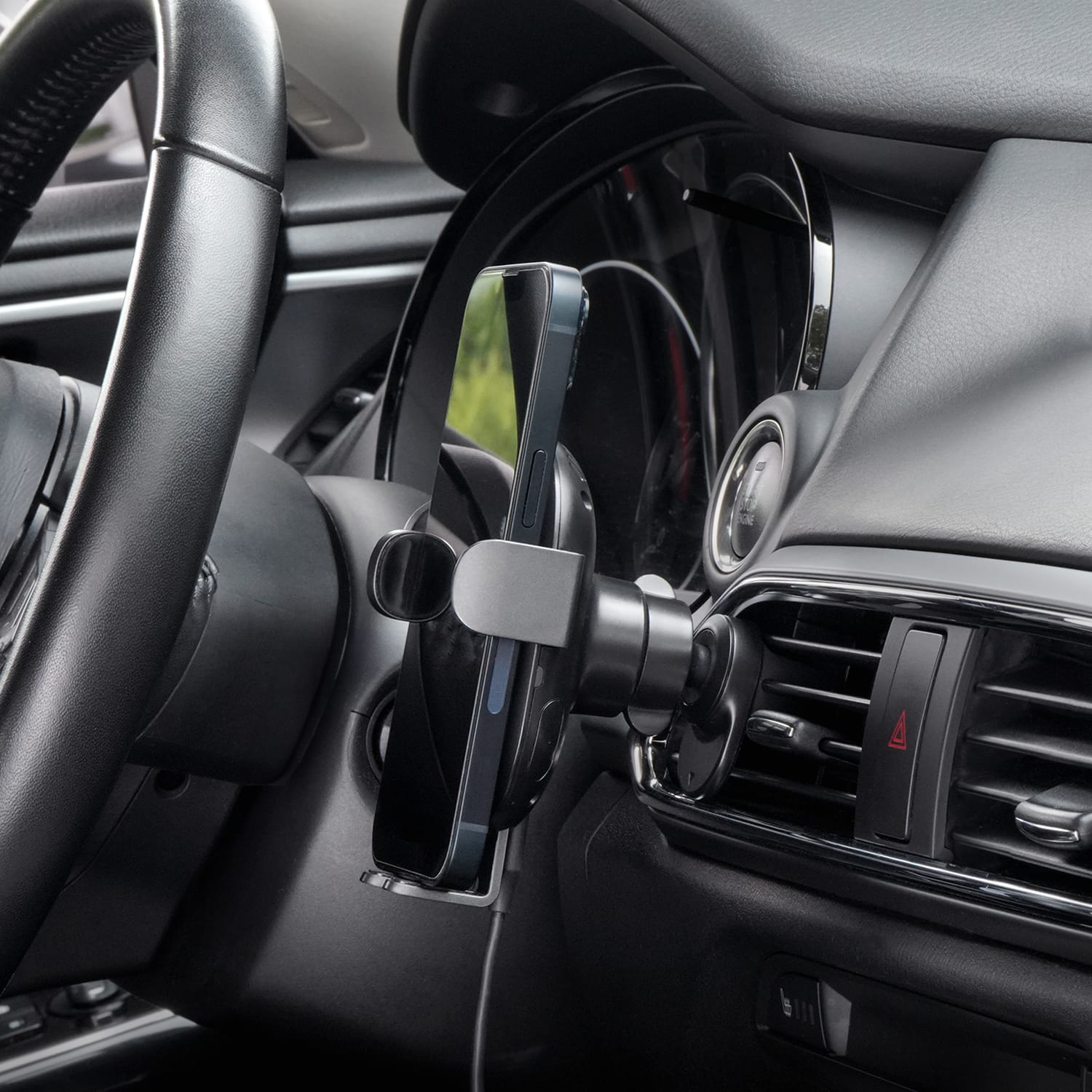 Alt View 16. iOttie - Auto Sense 2 Wireless Air Vent Car Mount - Black.