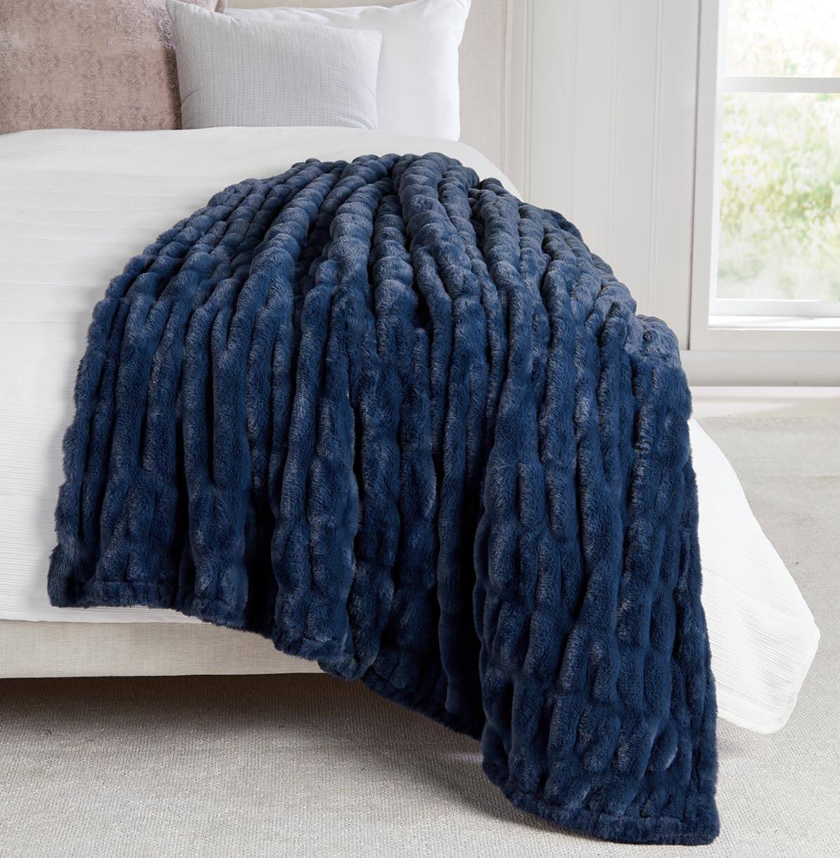 Midnight 50" x 60" Throw Blanket