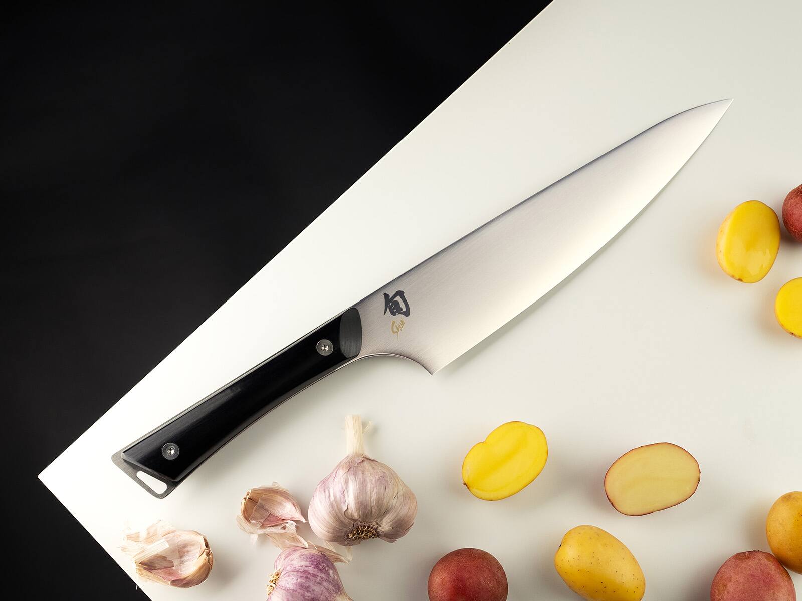 Alt View 3. Shun - Kazahana Chef’s Knife, 8 Inch - Silver.