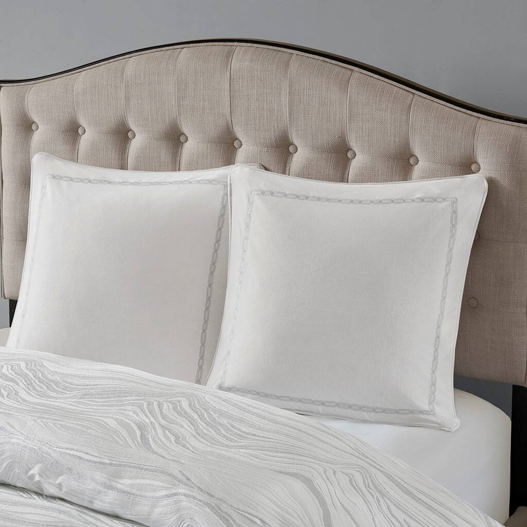 Alt View 1. Gracie Mills - Gracie Mills Blaize Modern Metallic Jacquard Comforter Set - White.