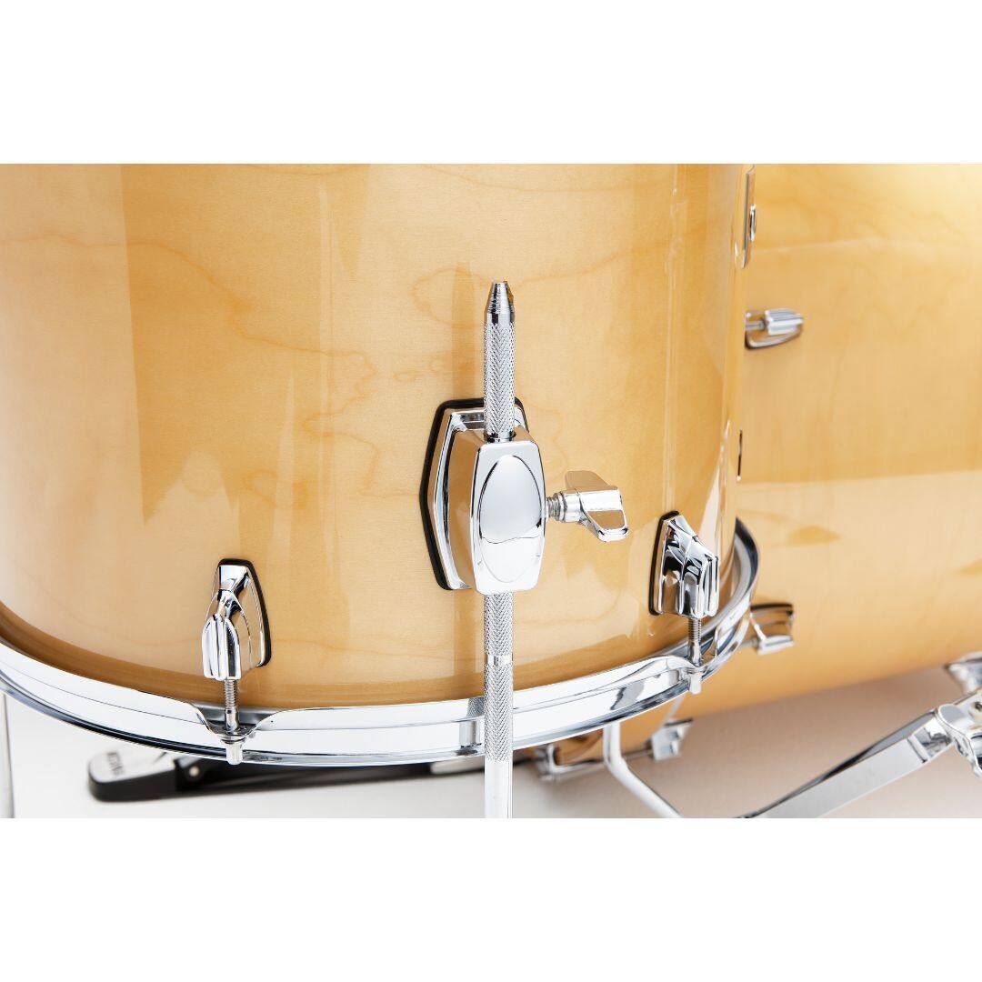 Angle. Tama - TAMA Superstar Classic 5-Piece Shell Pack with 22 Bass Drum (Natural Blonde).