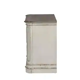 Liberty Furniture Industries - Magnolia Manor 2 Drawer Night Stand in Antique - White