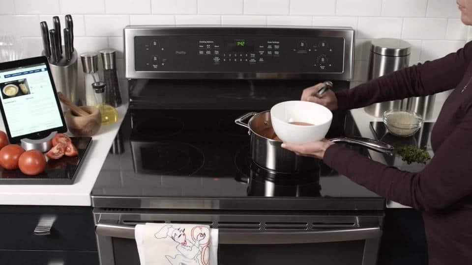 GE Profile Series 5.3 Cu. Ft. SelfCleaning Freestanding Electric