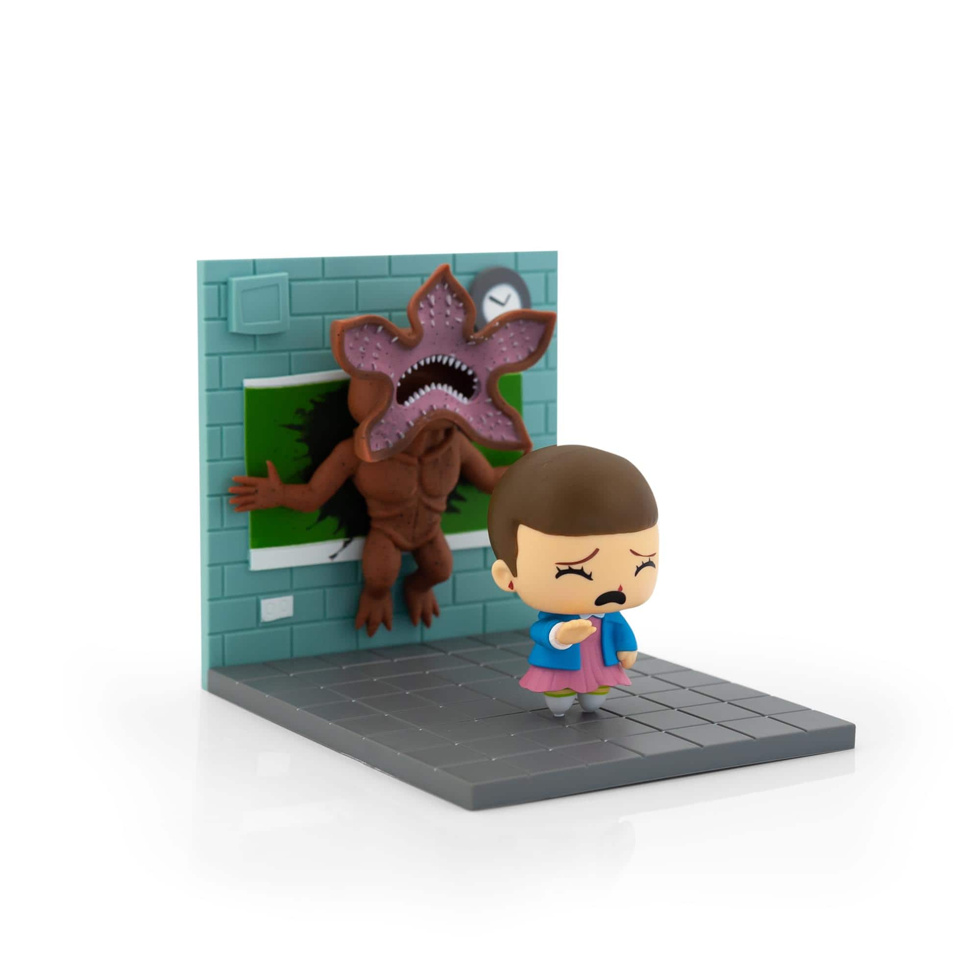 Loot Crate - Stranger Things Eleven Vs. Demogorgon Exclusive Diorama | SuperEmoFriends Design - Multi-Color price history on PriceWatchPro