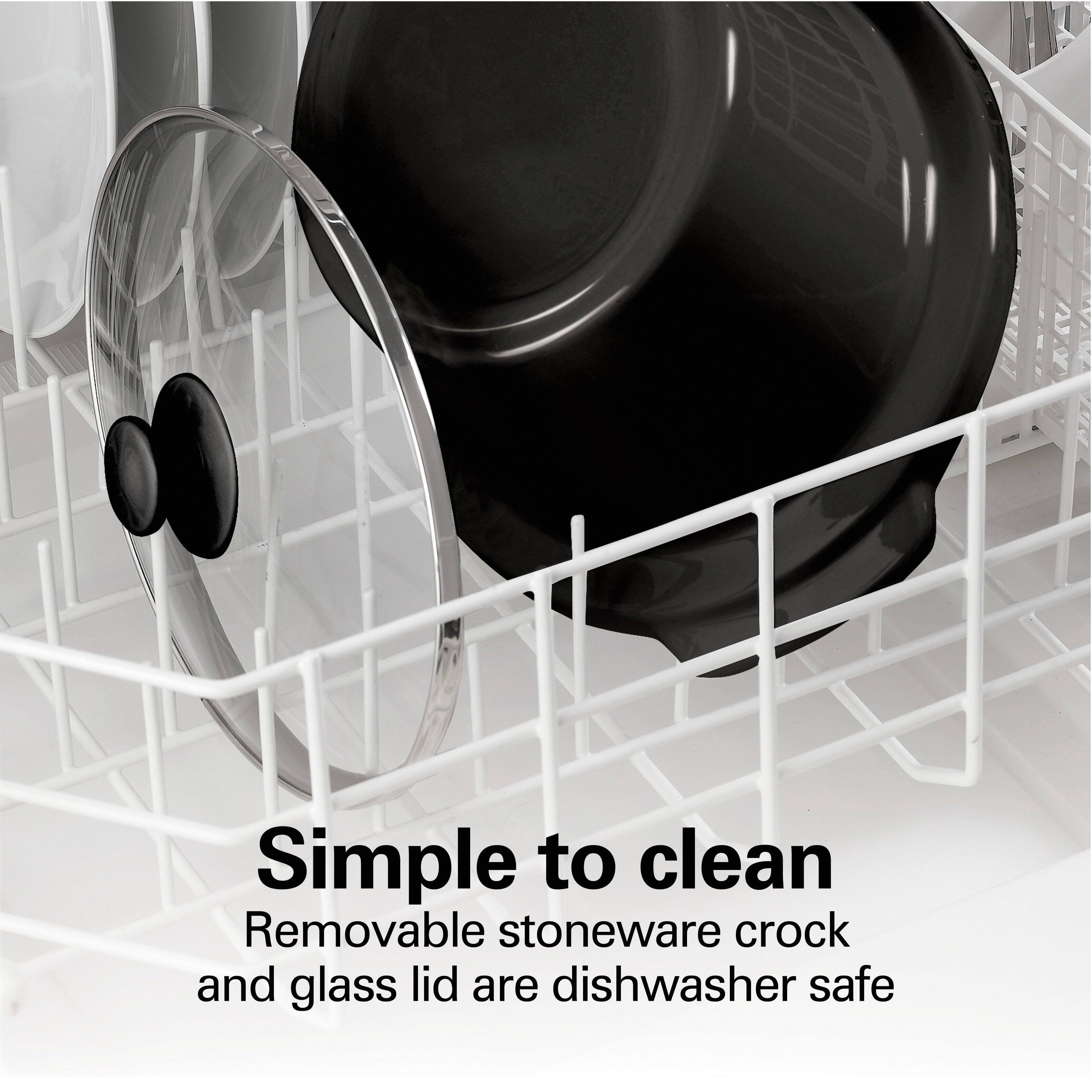 Simple to clean  
Removable stoneware crock and glass lid are dishwasher safe