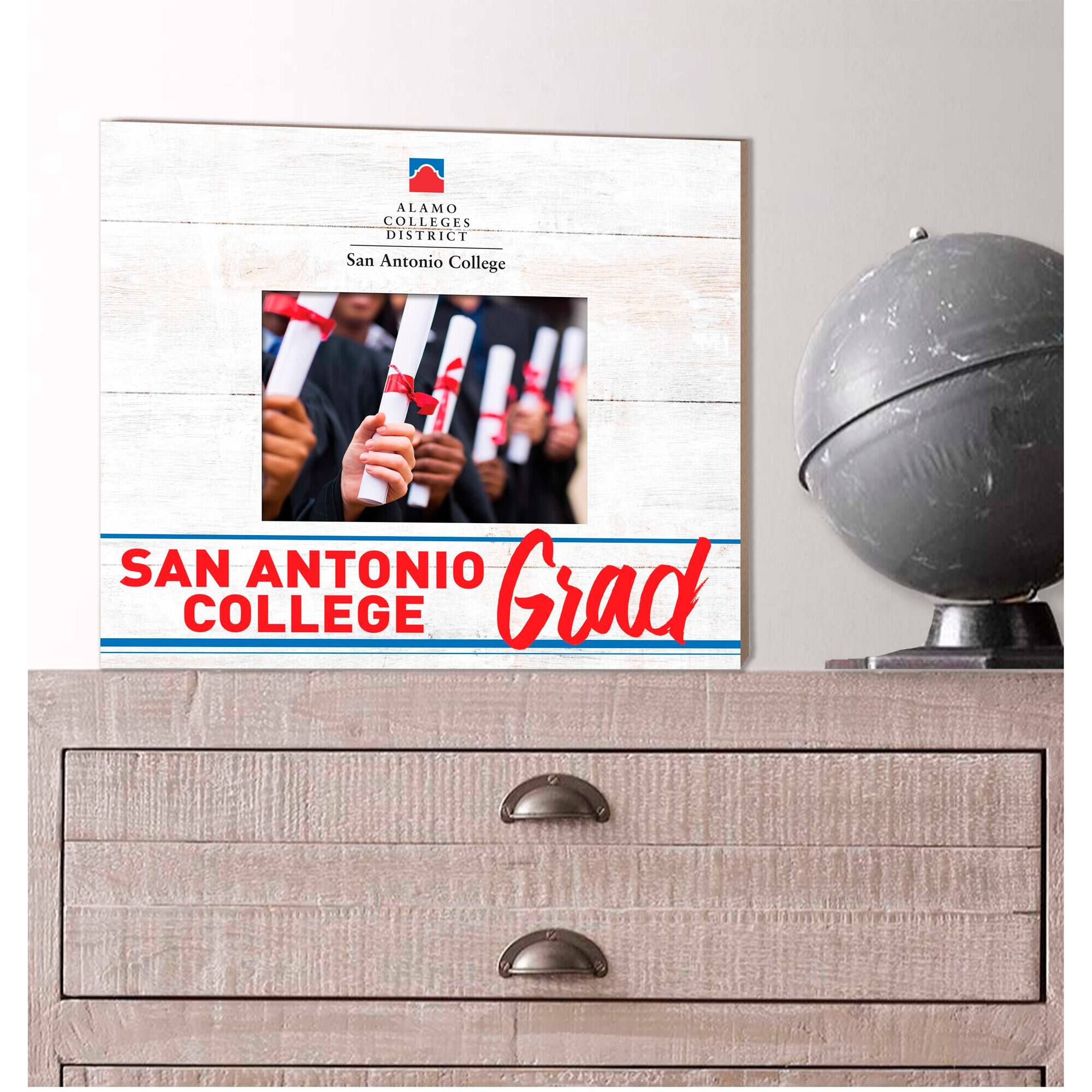 ALAMO COLLEGES DISTRICT  
San Antonio College  

SAN ANTONIO COLLEGE  
Grad