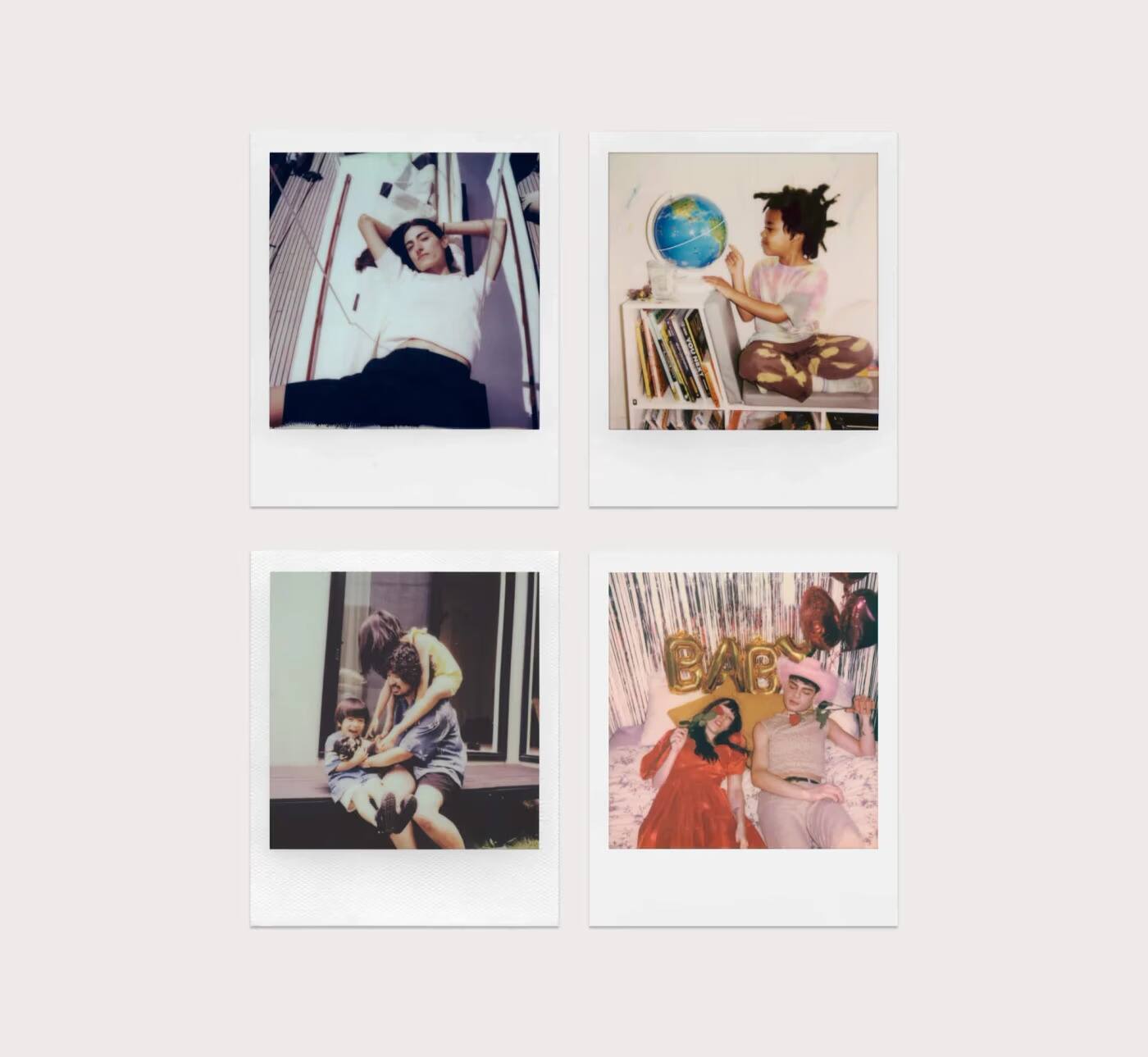 Angle. Polaroid - i-Type Color Film Double Pack - White.
