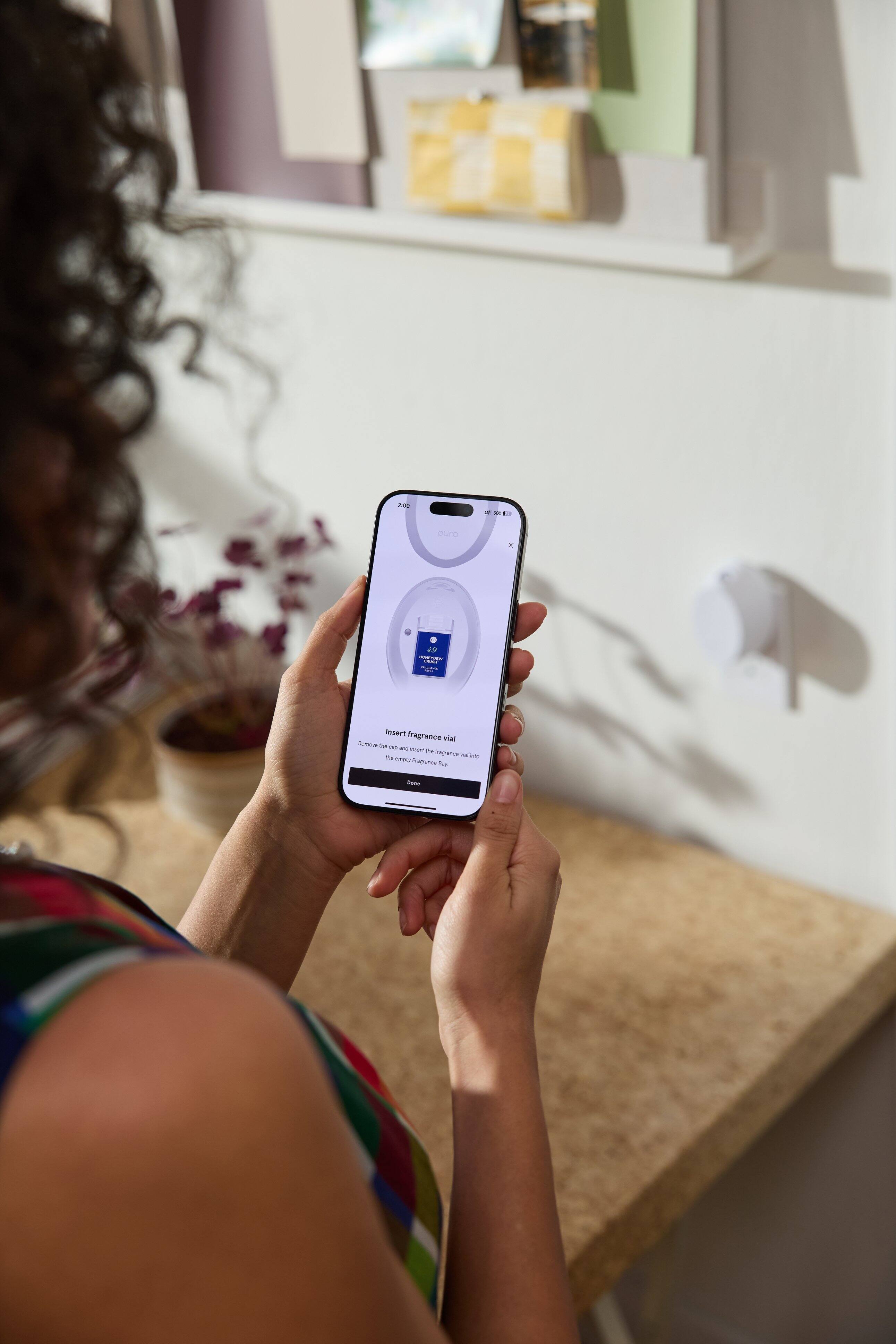 The text on the image reads: "Praed fragrance vial -uma 1 - - - iAS - emot Tragrance t -". The corrected text should be: "Praed fragrance vial -uma 1 - - - iAS - emot Tragrance t -".