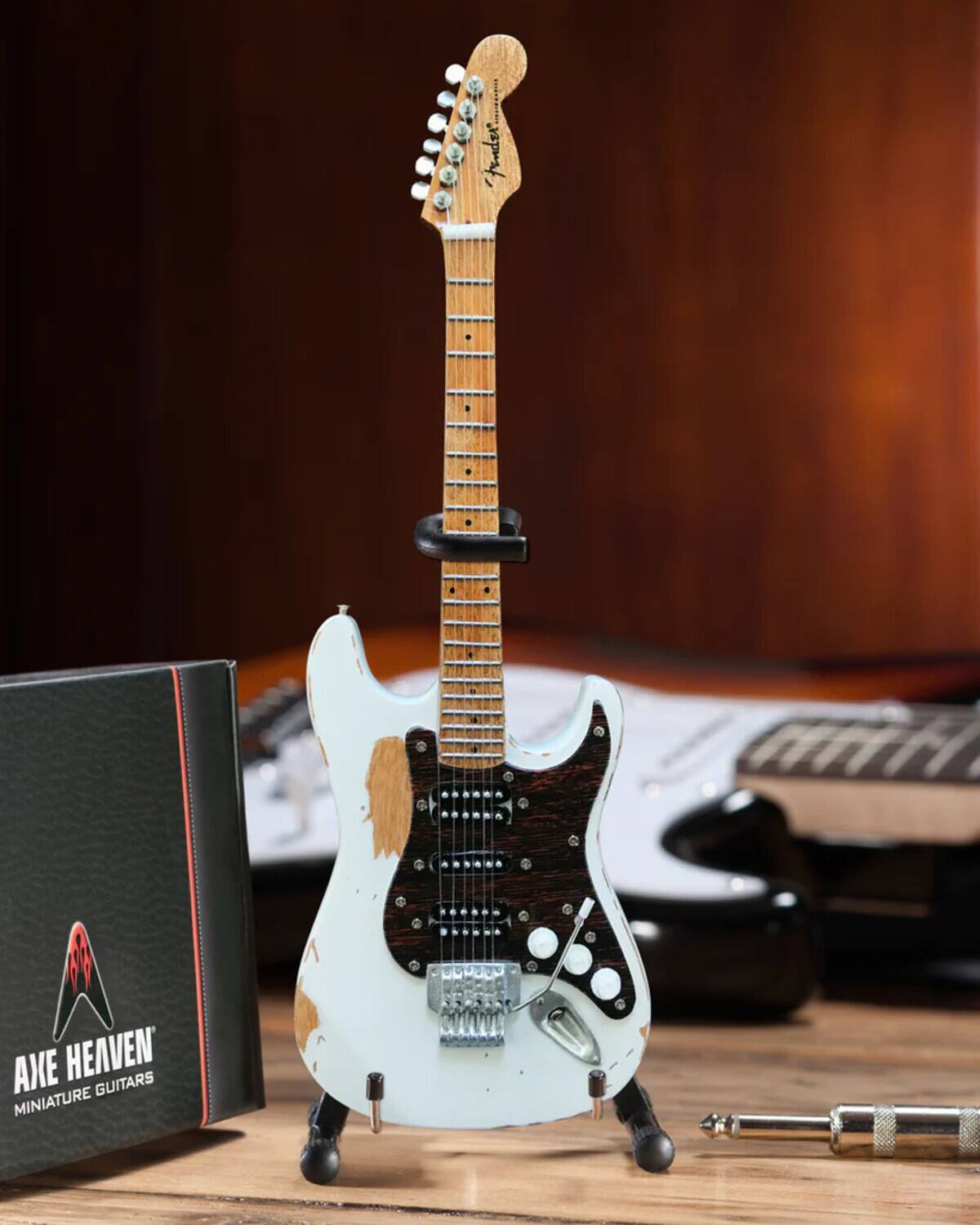 AXE HEAVEN  
MINIATURE GUITARS