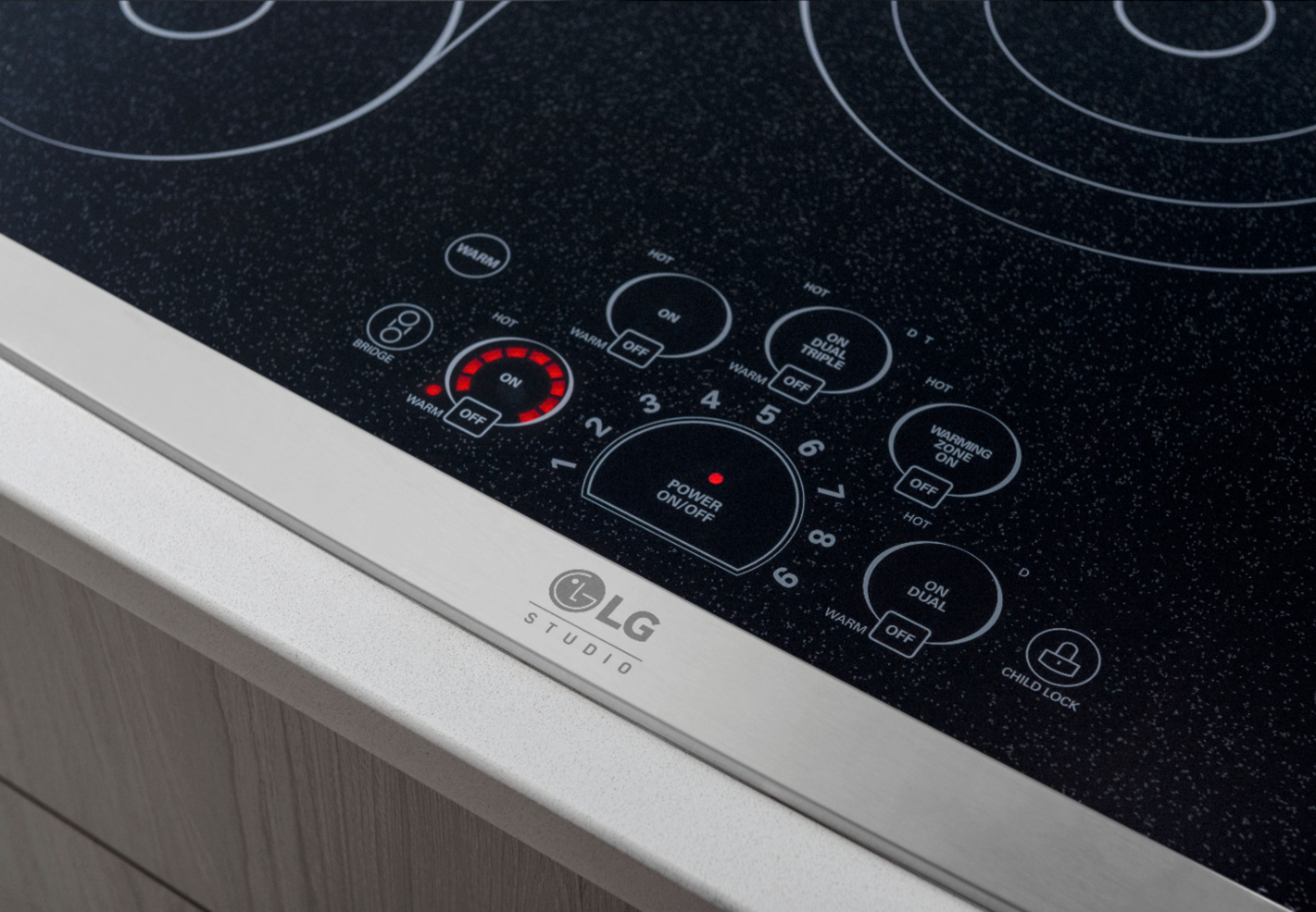 Angle View: LG - STUDIO 30" Built-In Electric Cooktop with 5 Elements, Hot Surface Indicator and Warming Zone - Stainless steel