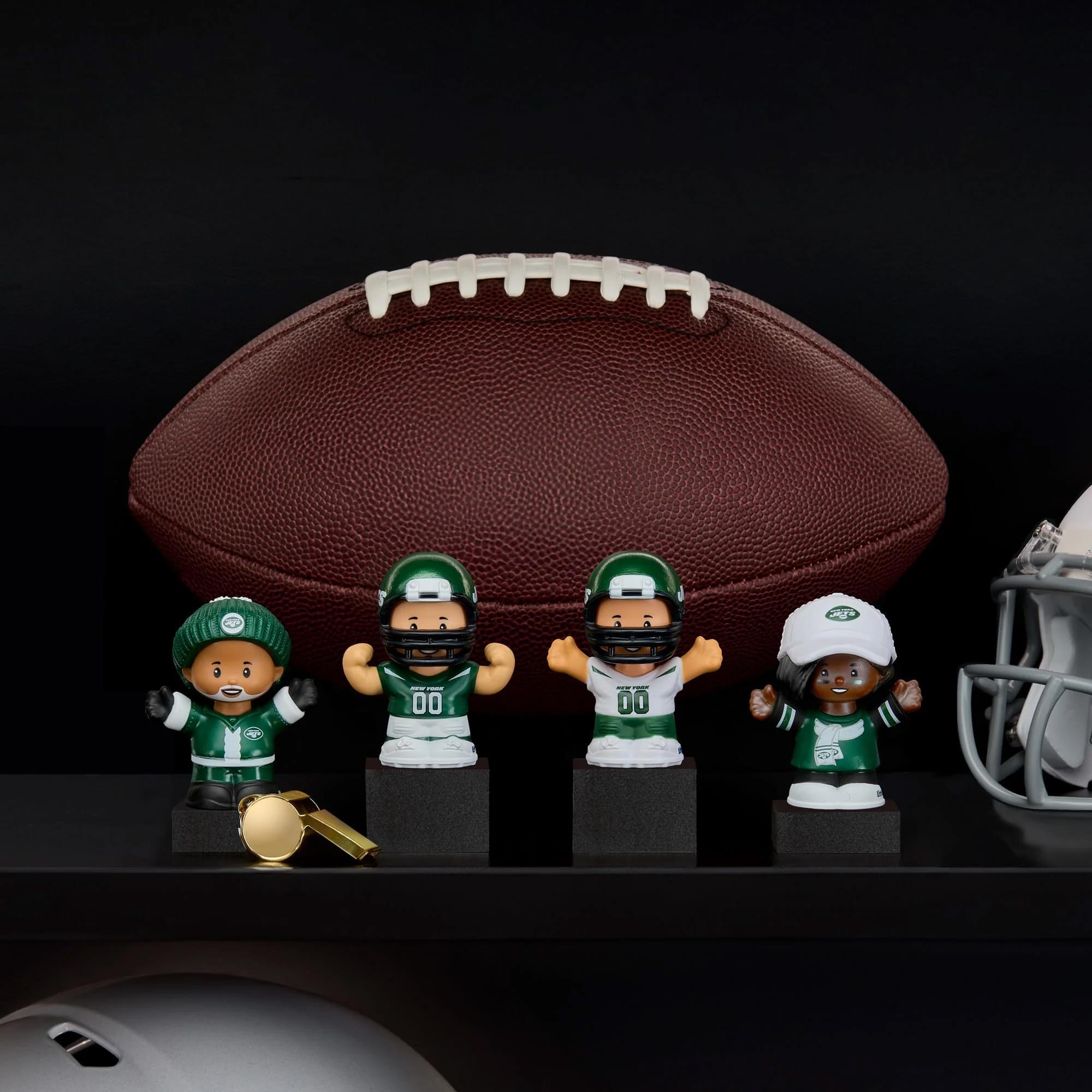 Alt View 5. Fisher Price - Fisher Price Little People x NFL Collector New York Jets Figure 4-Pack - Green.