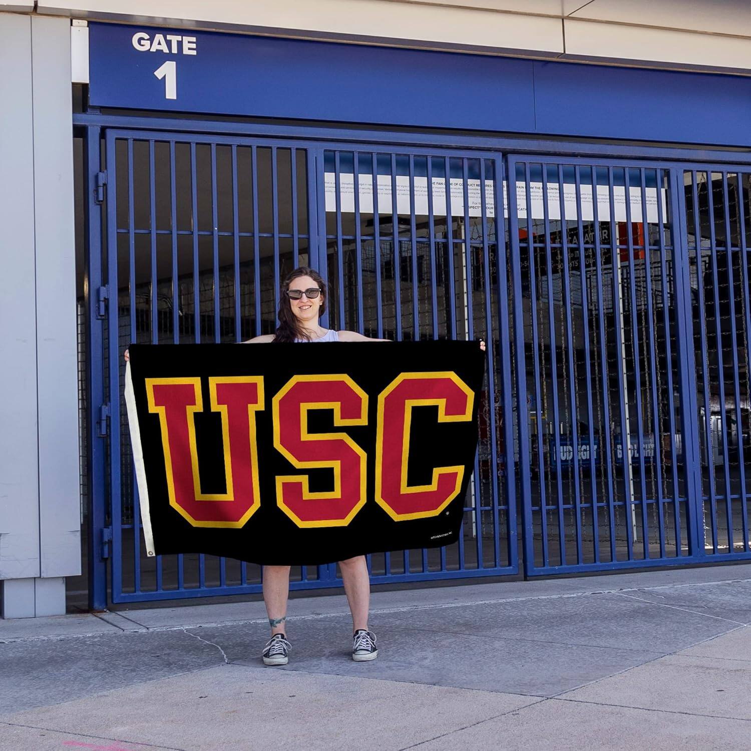 GATE 1  
USC