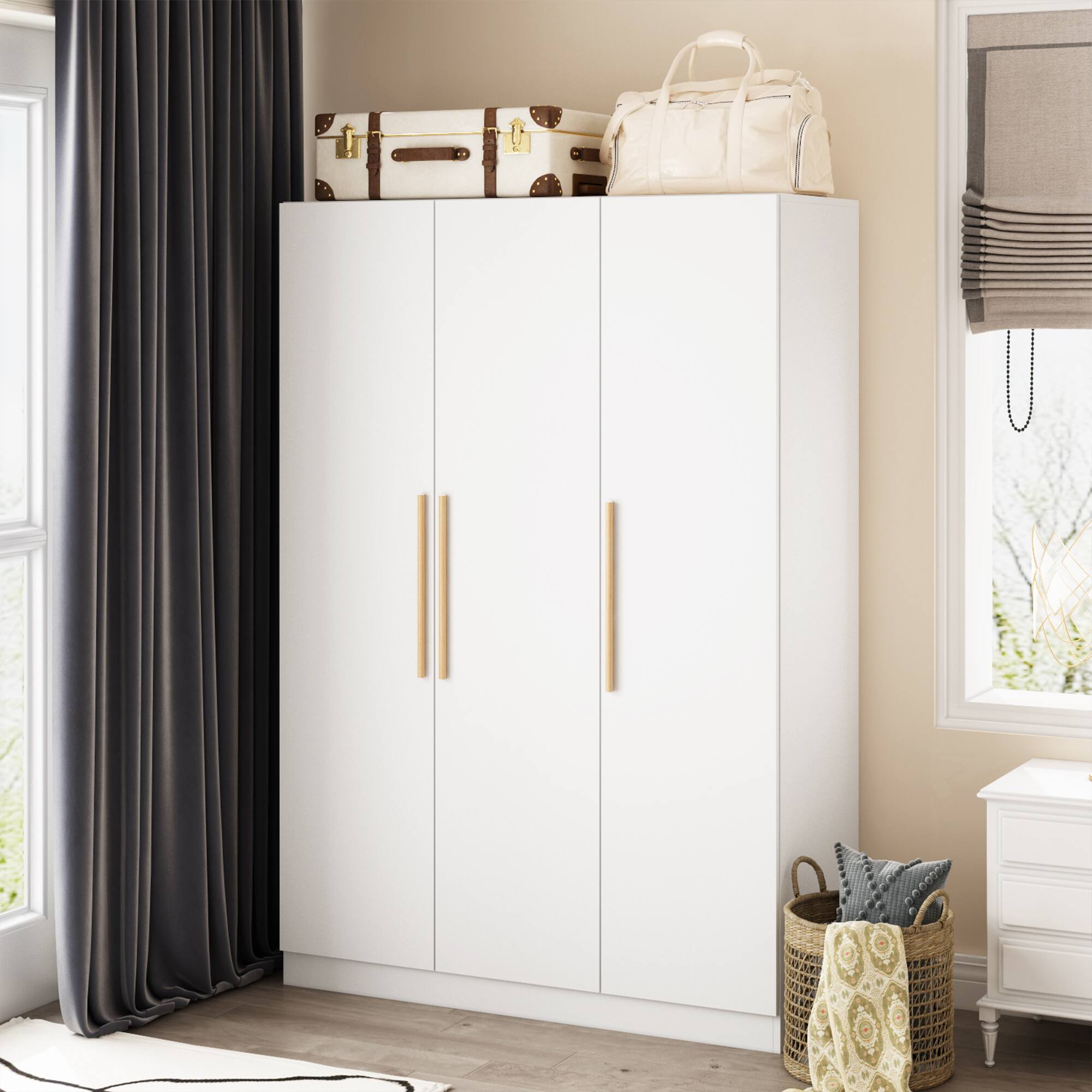 Angle. FUFU & GAGA - FUFU&GAGA 3 - Door Wardrobe: Minimalist Design with Ample Storage & Anti - Tip Safety - White.