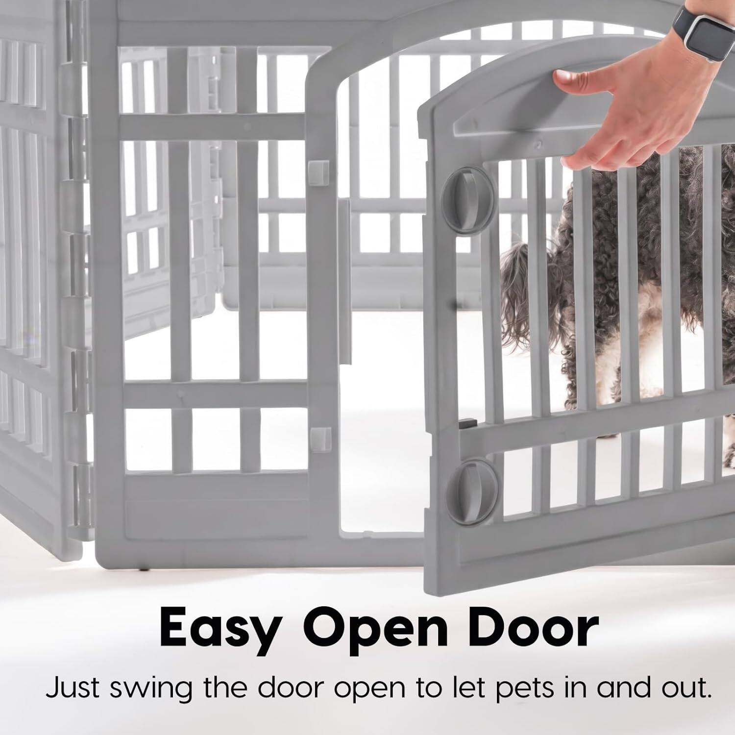 Easy Open Door  
Just swing the door open to let pets in and out.