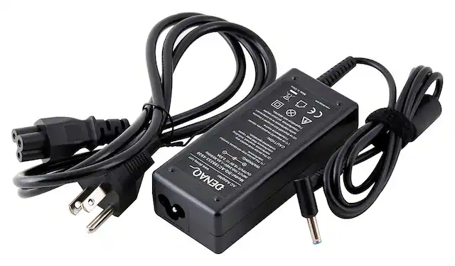 Front. DENAQ - AC Adapter for Select HP Laptops - Black.