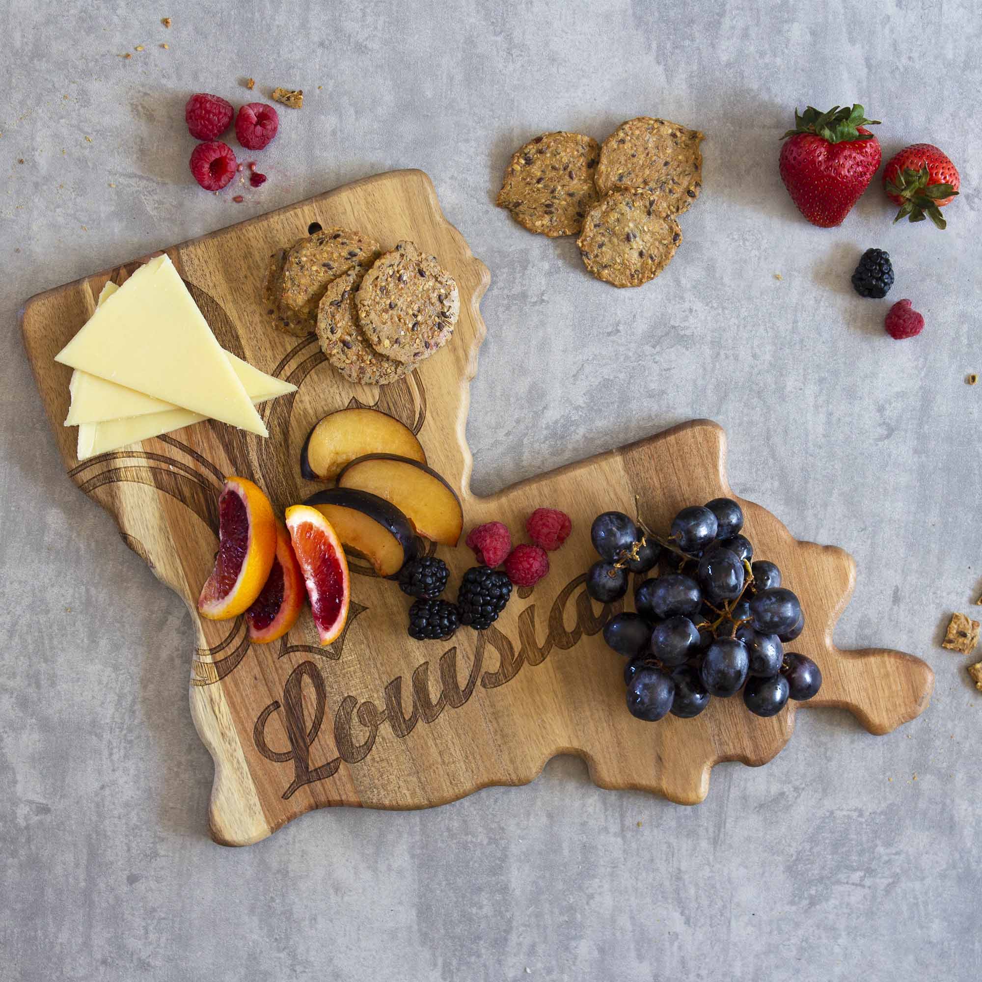 Angle. Rock & Branch - Origins Series Louisiana Cutting Board.