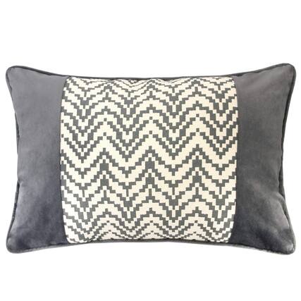 Front. LuXeo - Modern Chevron Lumbar Collection, Size: 14"x20" - GRAY.