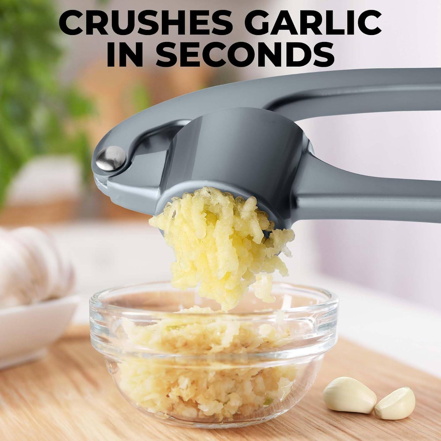 CRUSHES GARLIC IN SECONDS