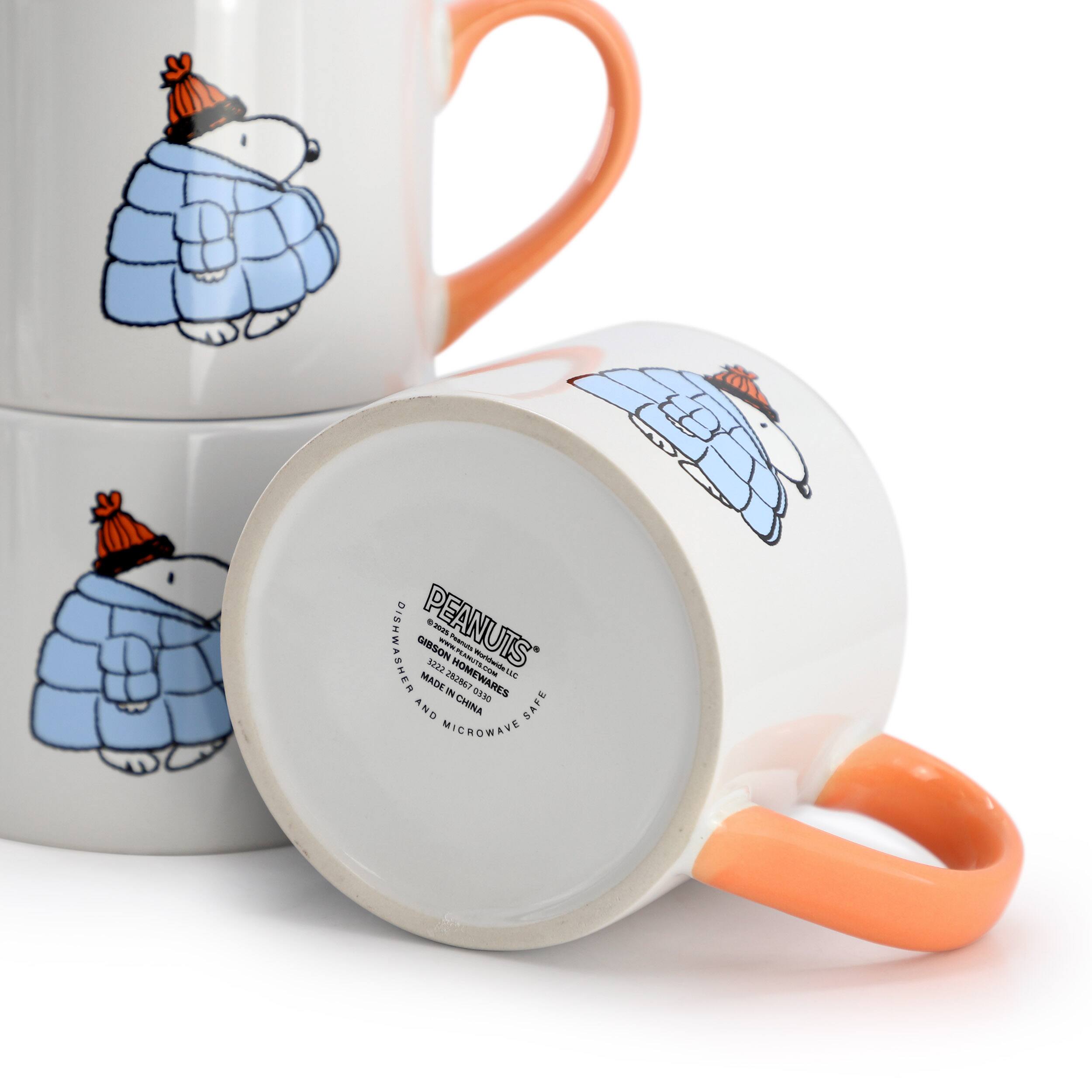 PEANUTS  
GIBSON HOMEWARES  
MADE IN CHINA  
SAFE FOR DISHWASHER AND MICROWAVE