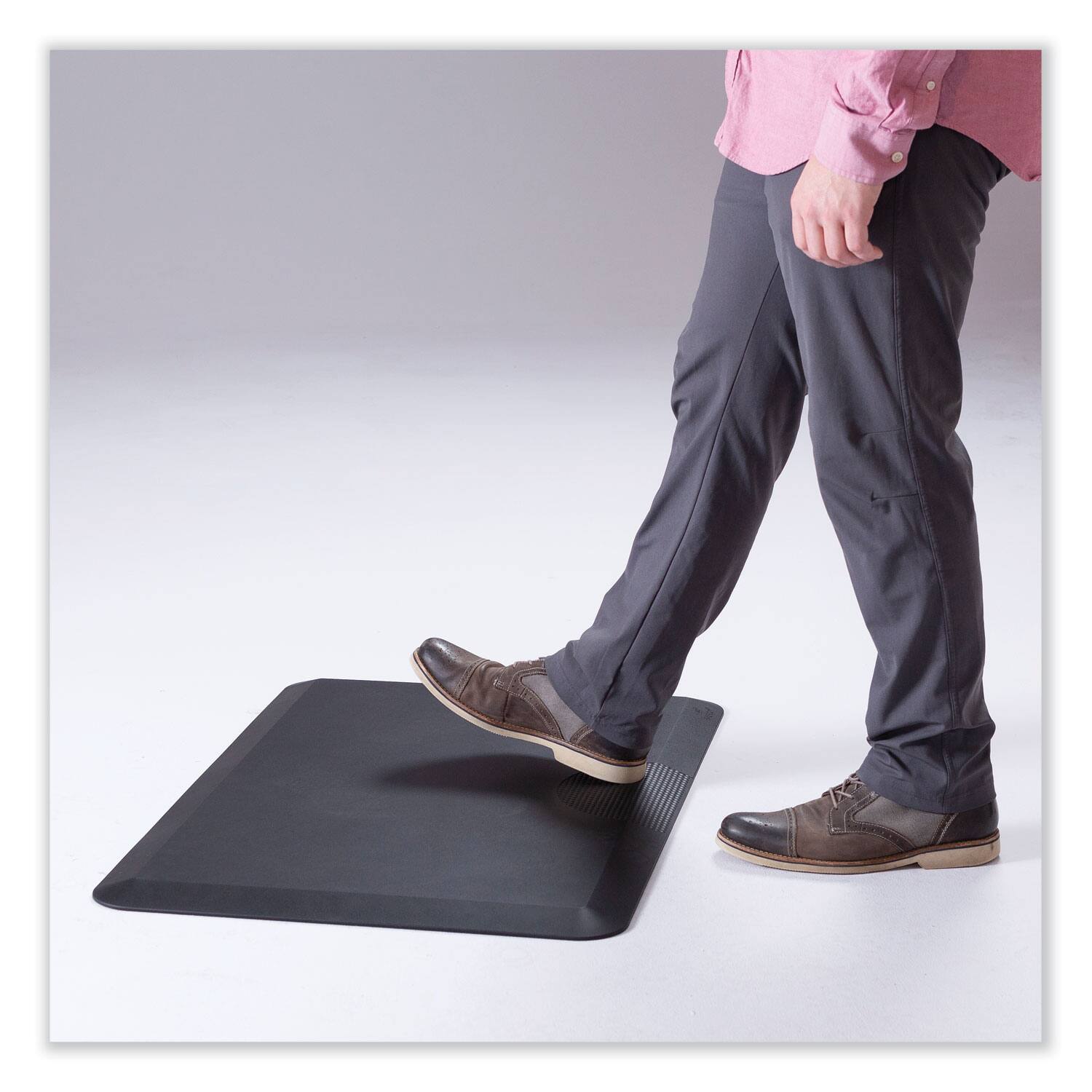 Angle. Safco - Anti-Fatigue Mat, Rectangular, Black Textured Surface, 24" x 36" - Black.