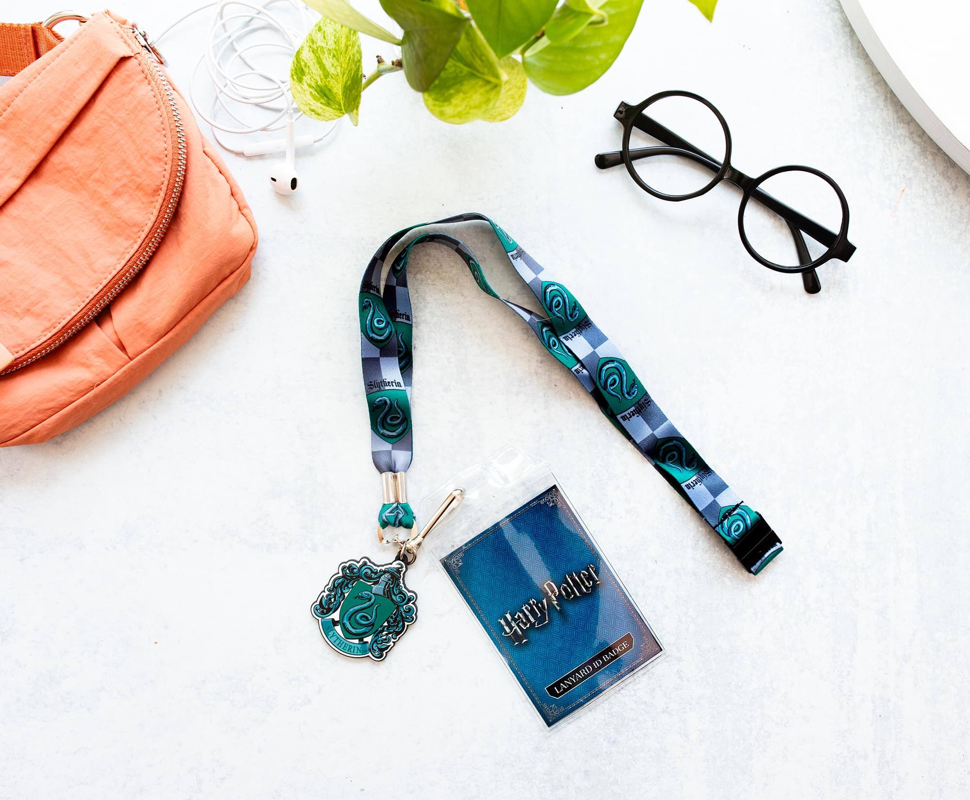 Harry Potter  
LANYARD ID BADGE  
Slytherin