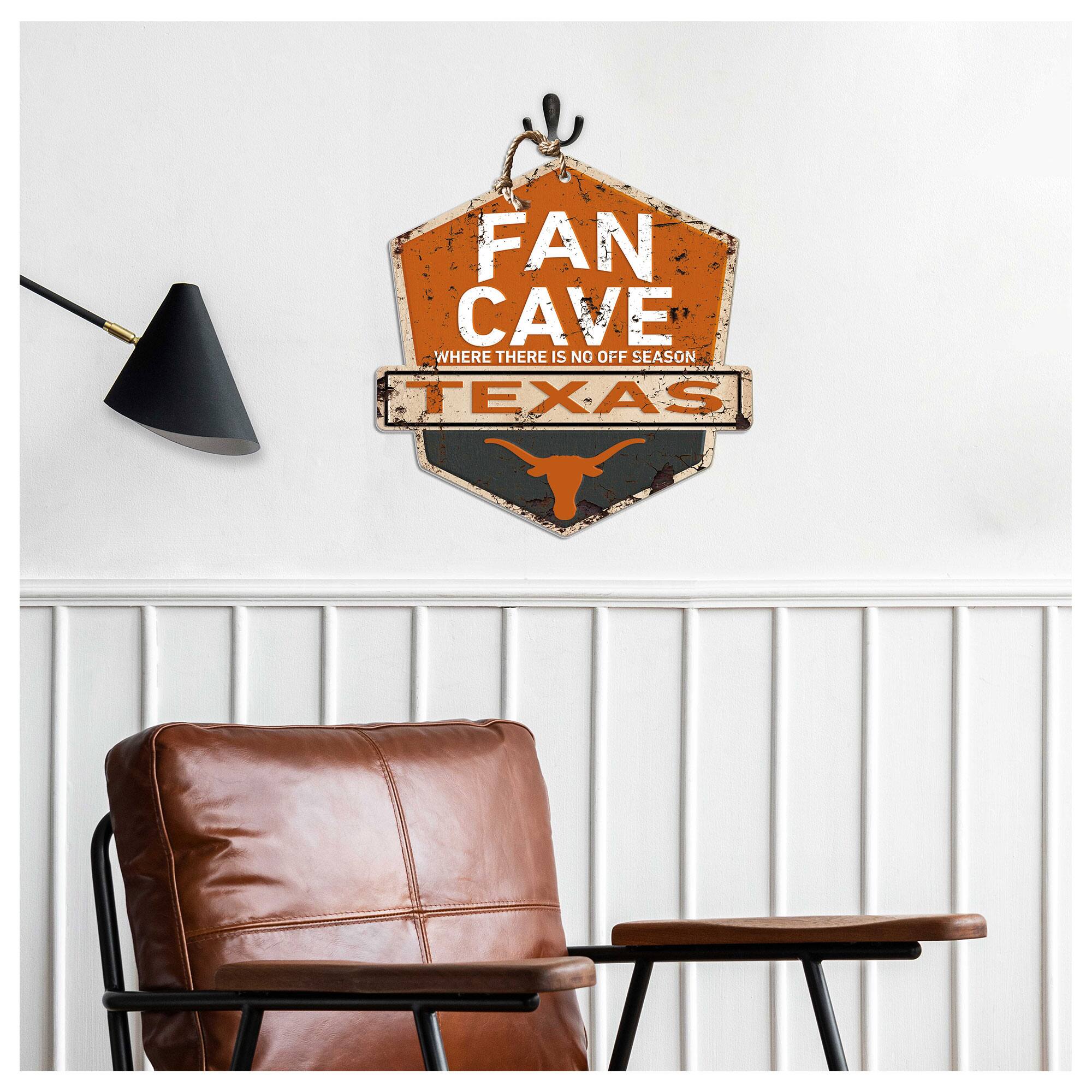 FAN CAVE  
WHERE THERE IS NO OFF SEASON  
TEXAS