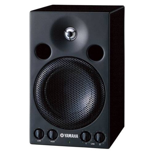 Front Standard. Yamaha - 20 W 2-way Speaker.