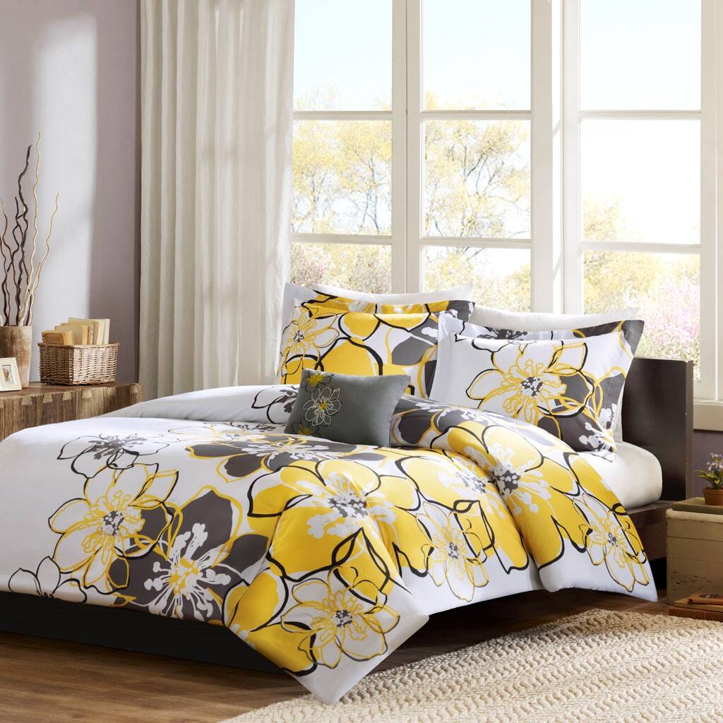Alt View 1. Gracie Mills - Gracie Mills Laszlo Floral Duvet Cover Set - Yellow.