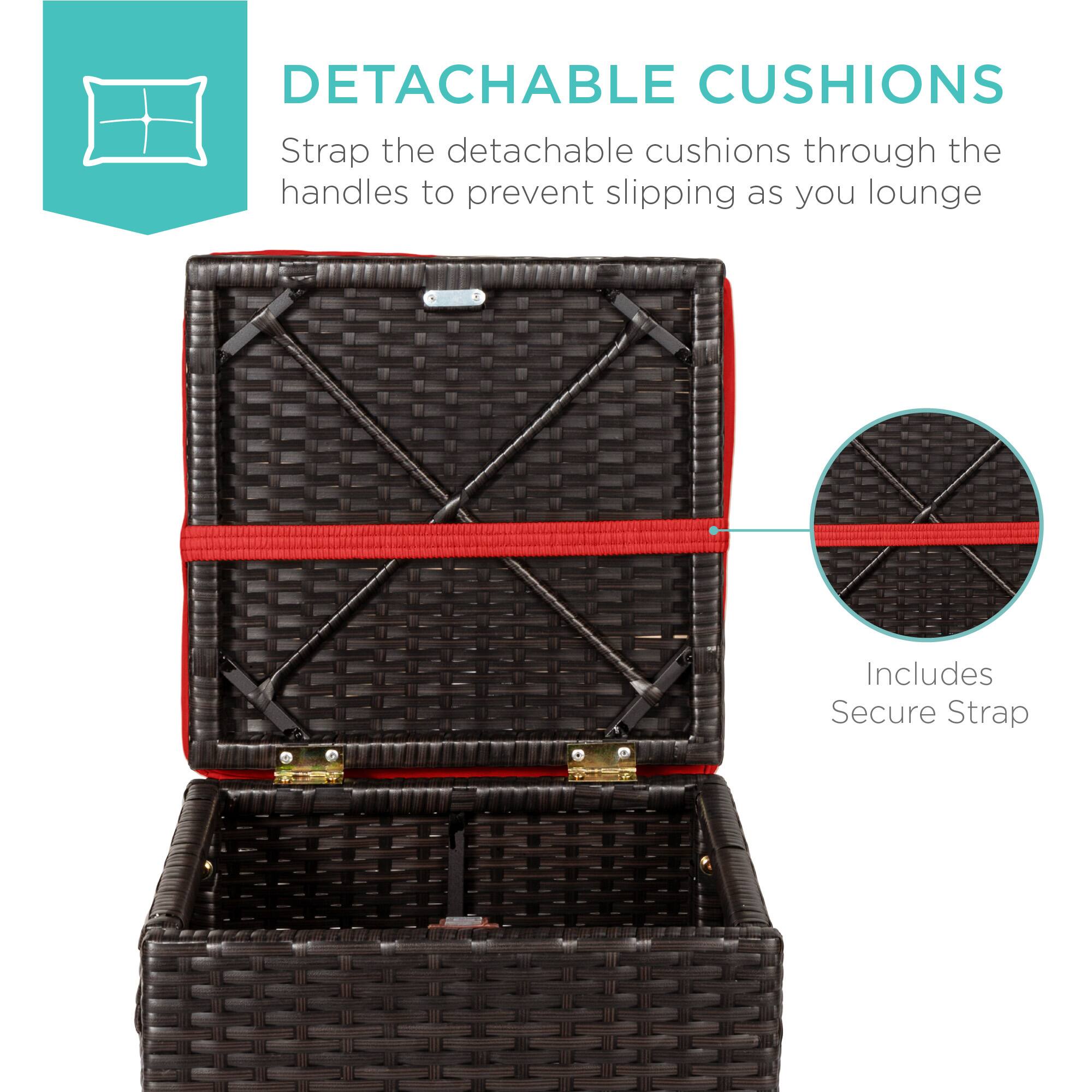 DETACHABLE CUSHIONS  
Strap the detachable cushions through the handles to prevent slipping as you lounge  
Includes Secure Strap