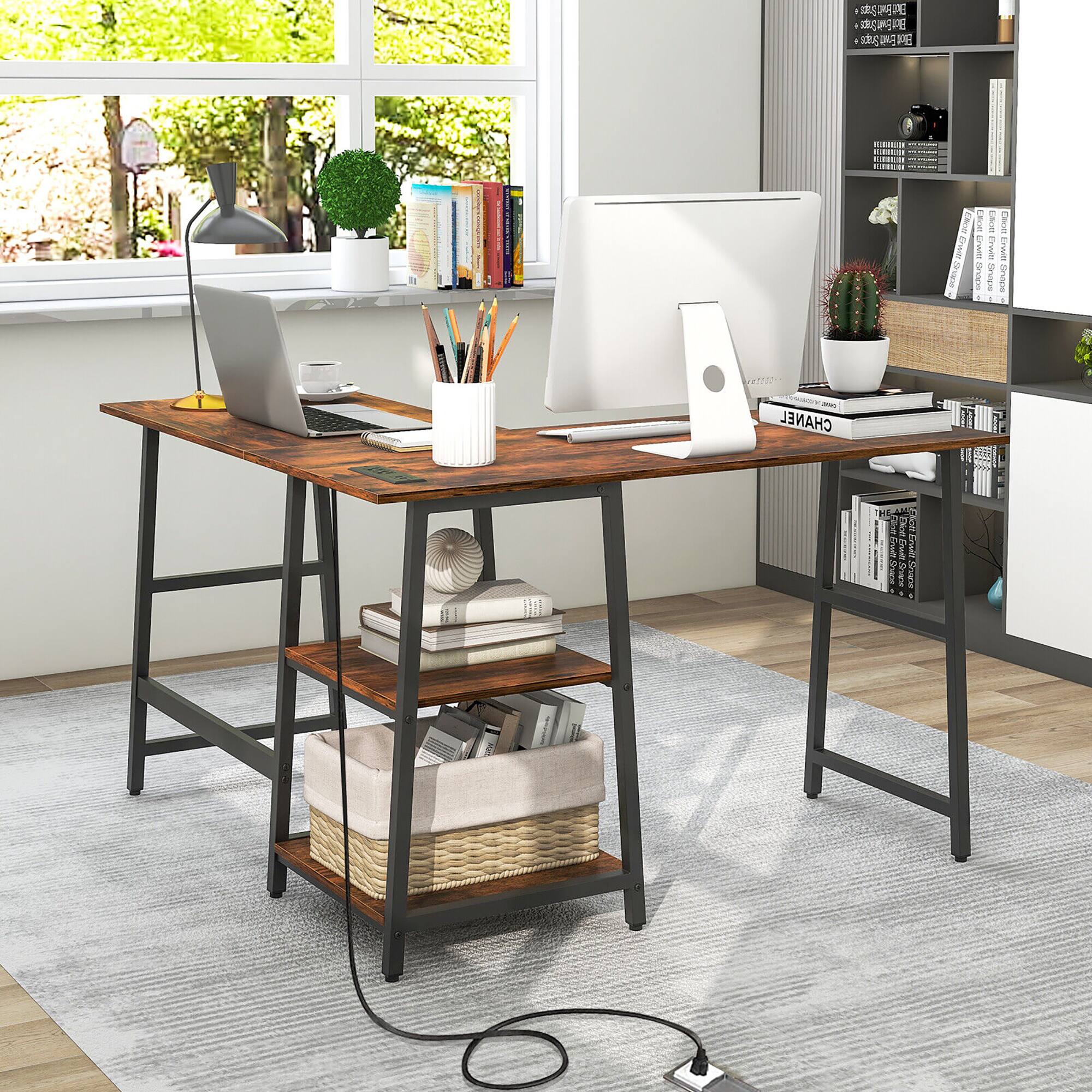 The text in the image is "CHANEL".