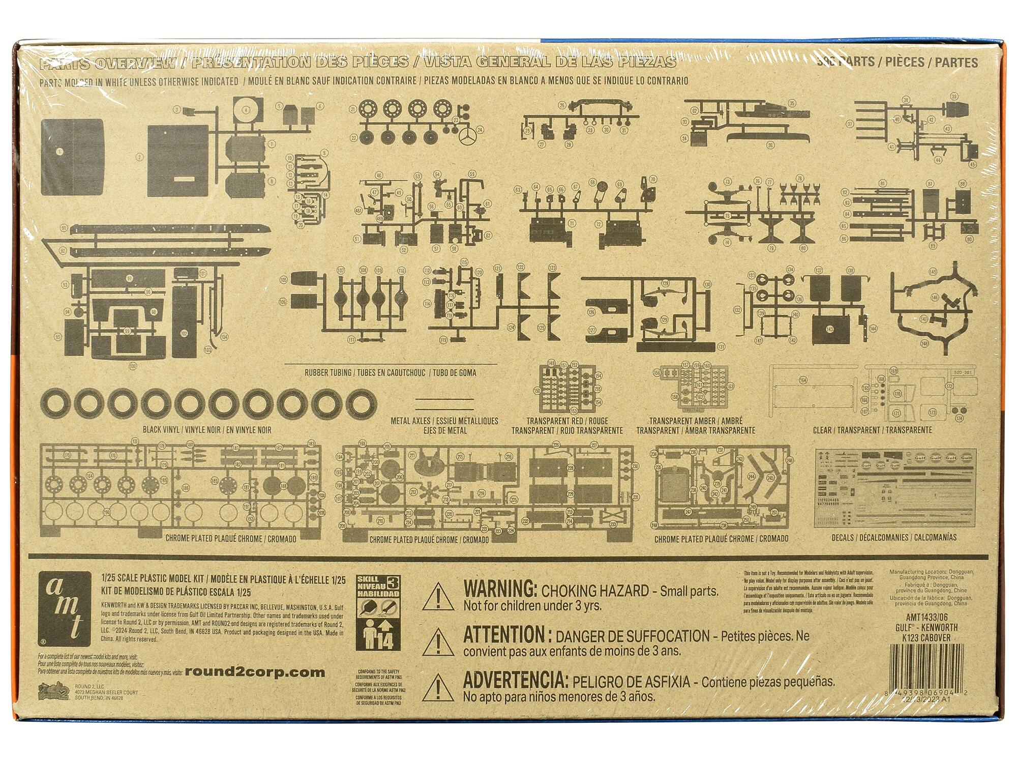 Sure, here is the corrected and grouped text from the image:

---

**General View of the Parts / Vista General de las Piezas / Présentation des Pièces**

- **Parts Molded in White Unless Otherwise Indicated / Moulé en Blanc Sauf Indication Contraire / Piezas Modeladas en Blanco a Menos que se Indique lo Contrario**
  - **Rubber Tubing / Túbo de Goma / TUBO DE GOMA**
  - **Black Vinyl / Vinyle Noir / EN VINYLE NOIR**
  - **Metal Axles / Essieu Métalliques / EJES METALICOS**
  - **Transparent Red / Rouge Transparent / ROUGE TRANSPARENT**
  - **Transparent Amber / Ambre Transparent / AMBAR TRANSPARENTE**
  - **Clear / Transparent / TRANSPARENTE**
  - **Chrome Plated Plaque / Plaque Chrome / CROMADO**
  - **Chrome Plated Plaque / Plaque Chrome / CROMADO**
  - **Chrome Plated Plaque / Plaque Chrome / CROMADO**
  - **Decals / Décalcomanies / Calcomanías**

- **1/25