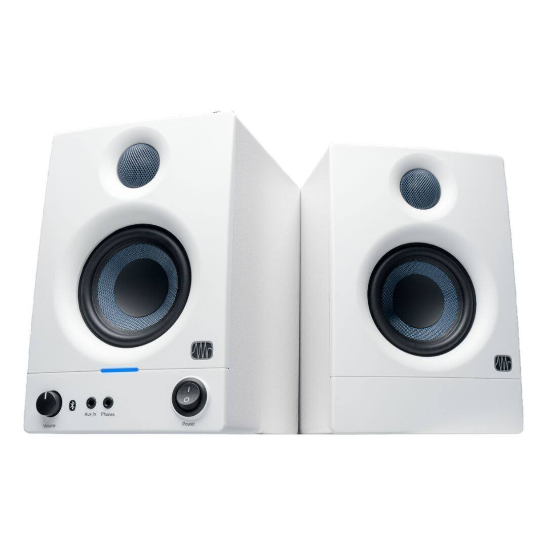 AD MO I * Aux In * Phones * Volume * Power