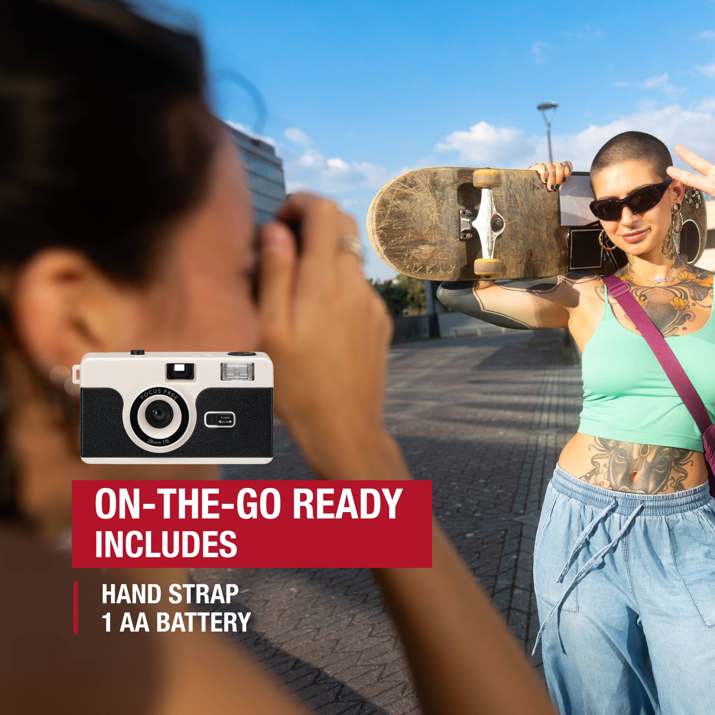 ON-THE-GO READY  
INCLUDES  
HAND STRAP  
1 AA BATTERY