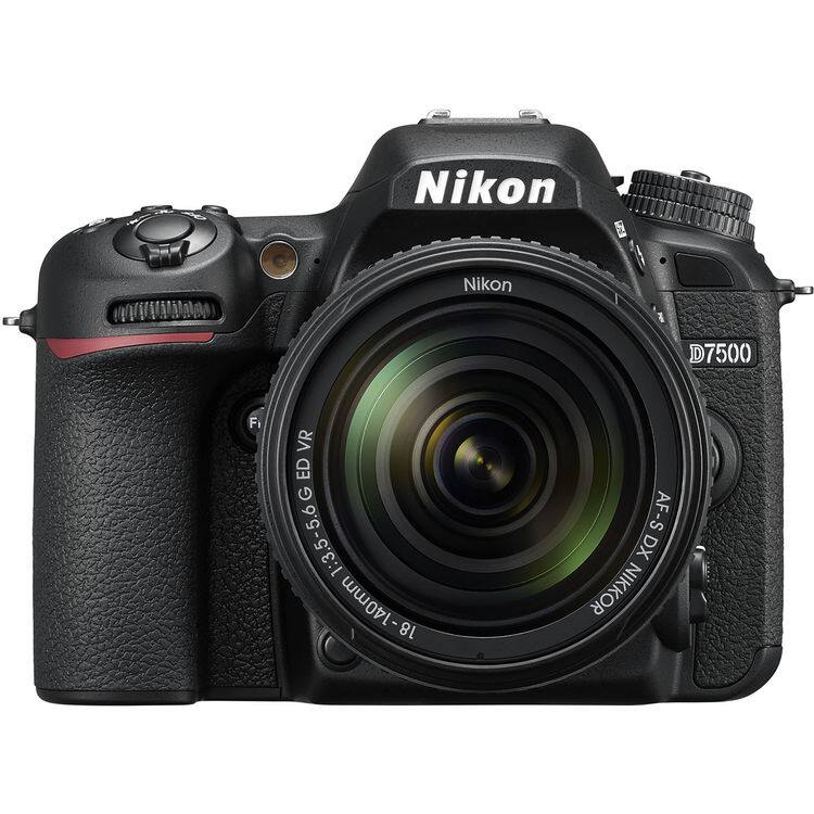 Nikon D7500 14-18mm f/3.5-5.6G ED VR AF-S DX NIKKOR