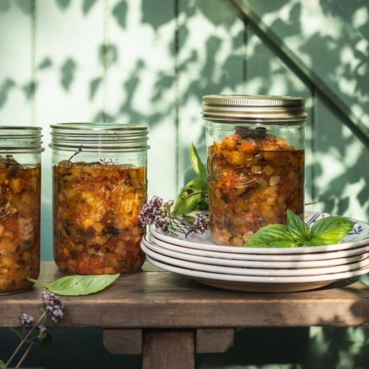 Alt View 2. Le Parfait - Familia Wiss Terrine - 1L Wide Mouth French Glass Mason Jar w/ 2-Piece Gold Lid, 32oz/Quart (Pack of 4) dia.110mm.