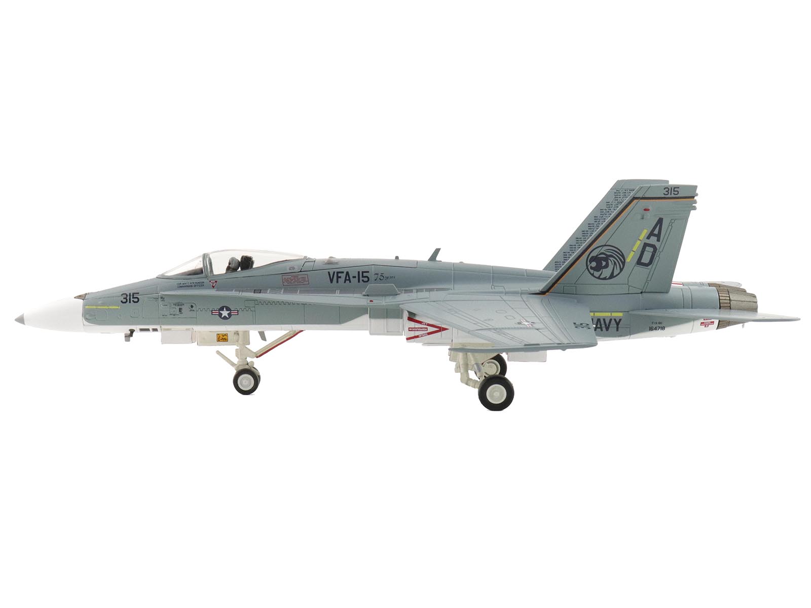315 E  
VFA-15  
75m  
315 AD  
AVY  
4