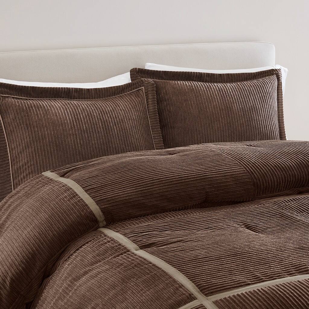 Alt View 2. Gracie Mills - Gracie Mills Barlow 7-Piece Comforter Set in Taupe and Chocolate Brown - Brown.