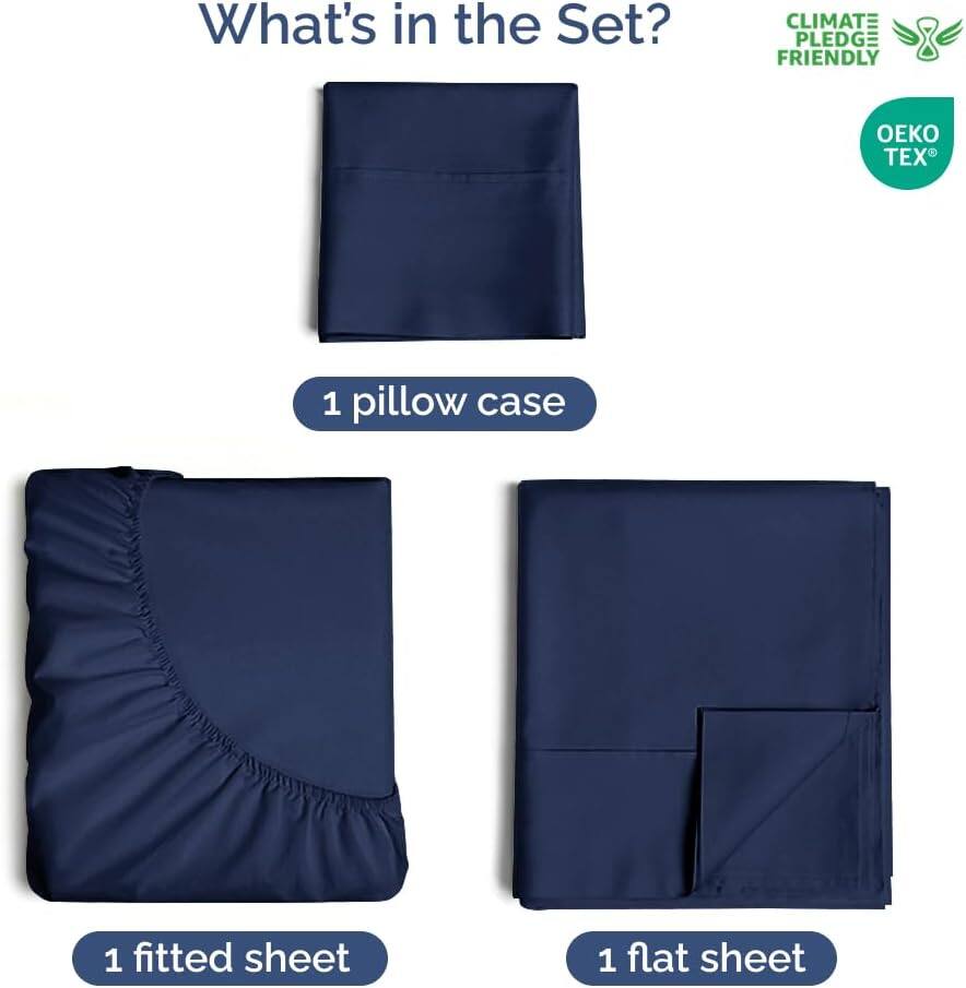 What's in the Set?  
1 pillow case  
1 fitted sheet  
1 flat sheet