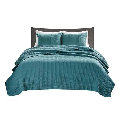 Front. Gracie Mills - Gracie Mills Becker Cozy Reversible Pick Stitch Quilt Set with Matching Shams - Teal.