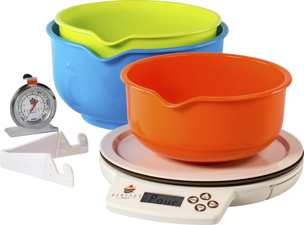 Angle. Perfect - Bake Smart Baking Kit - White.