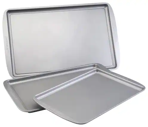 Angle. Farberware - 3-Piece Cookie Pan Set - Gray.