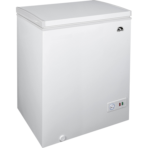 Igloo - 5.1 Cu. Ft. Chest Freezer - White - Angle Zoom