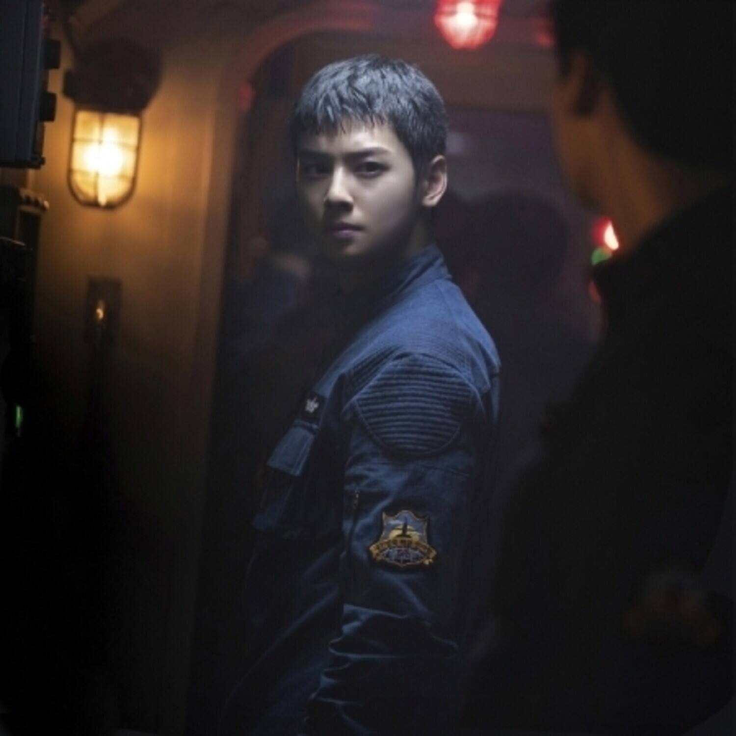 Front. Decibel / O.S.T. - Decibel (Original Soundtrack) - incl. 56pg Photobook + 6 Photocards   - COMPACT DISCS.