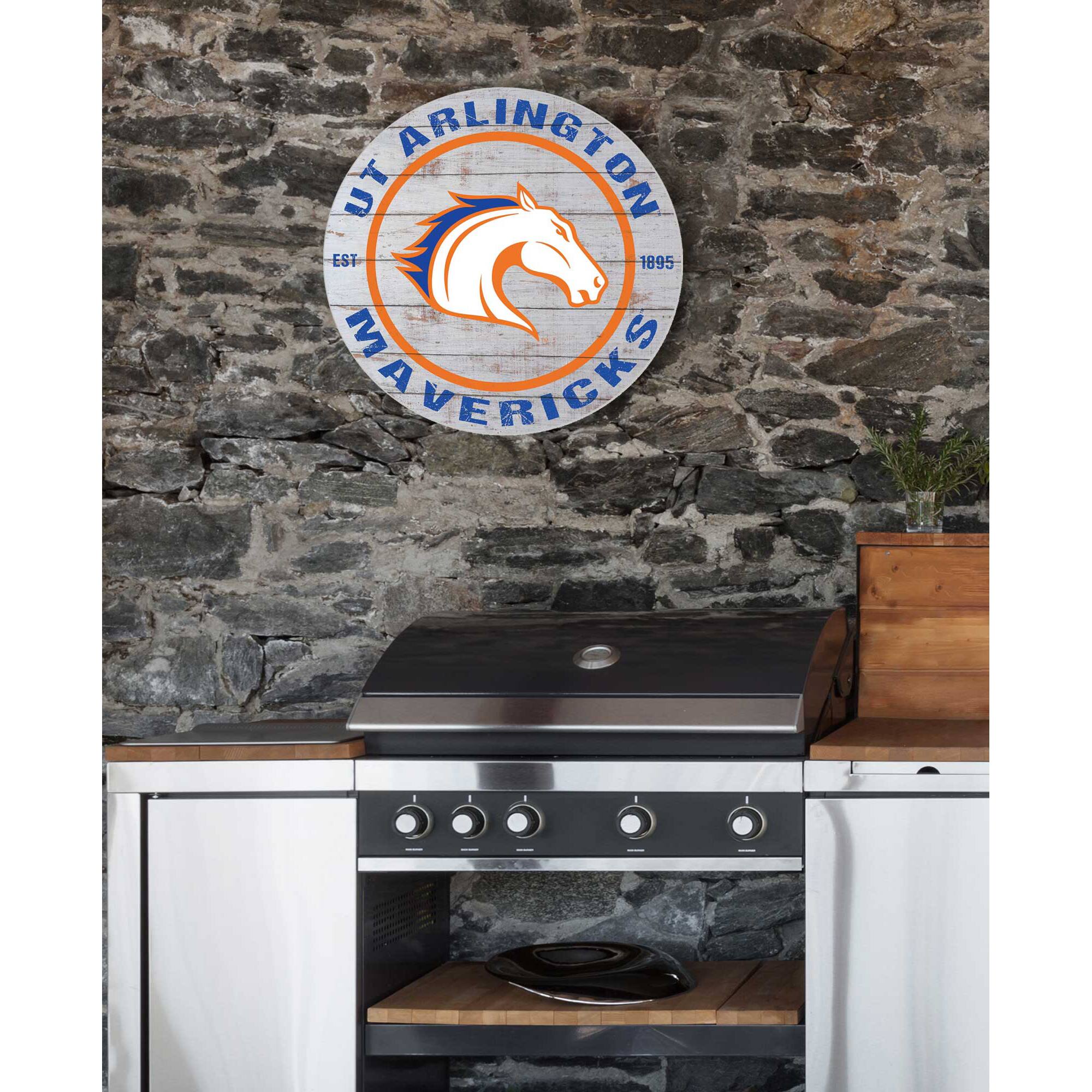 UT ARLINGTON  
MAVERICKS  
EST 1895