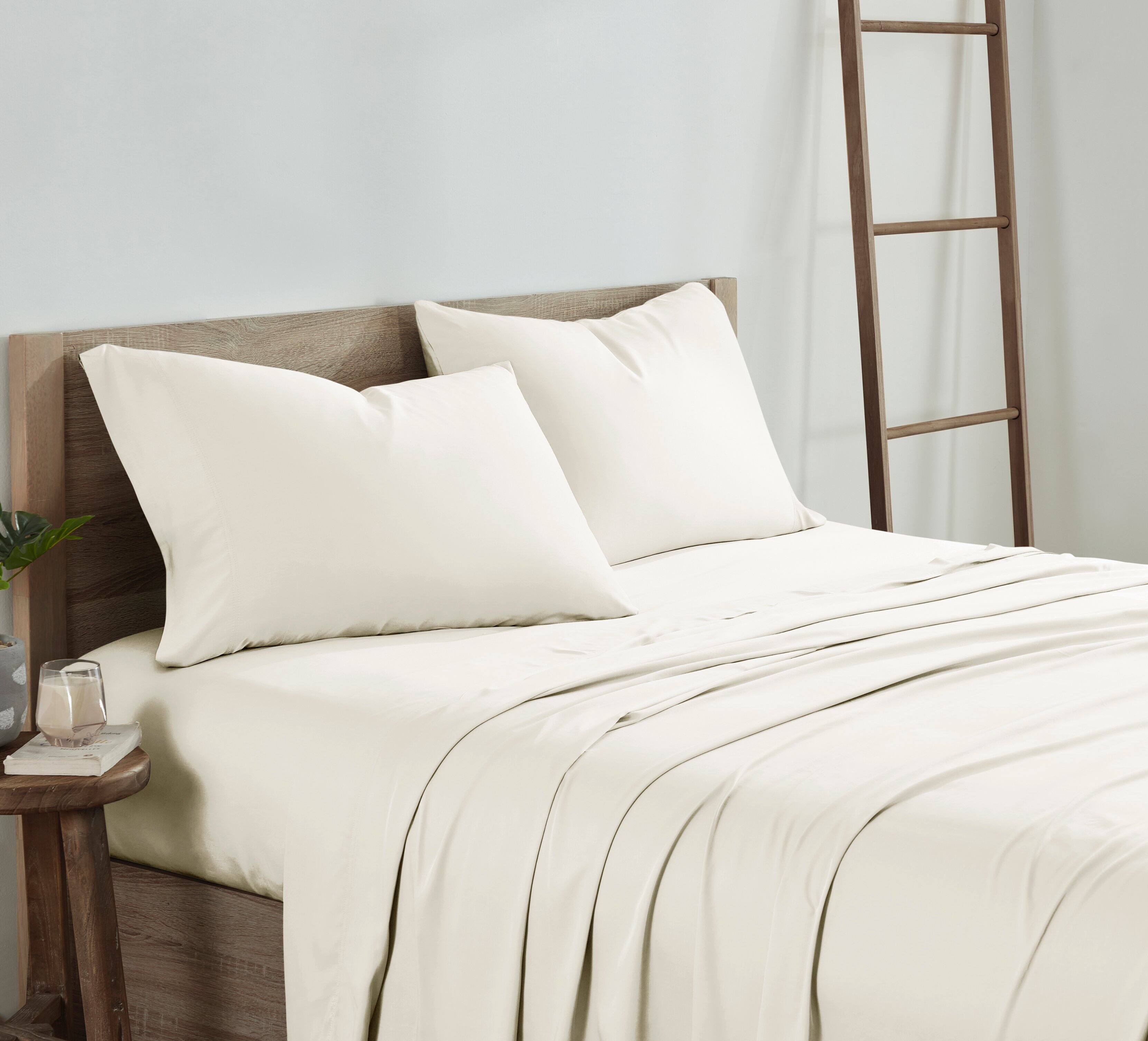 Left. Kathy Ireland - Kathy Ireland 300 Thread Count 100% Bamboo Sheet Set - Ivory.