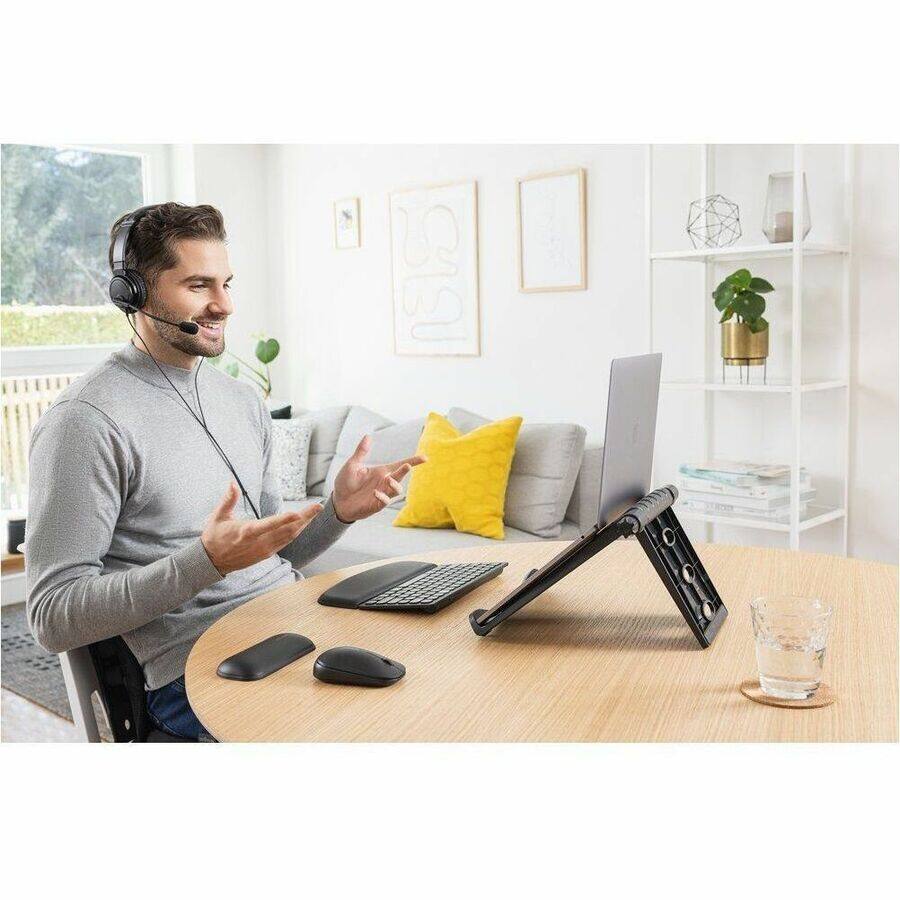 Alt View 1. Kensington - Kensington Classic USB-C Headset with Mic - Stereo - USB Type C - Wired - Over-the-head - Binaural - Circumaural - 6 ft - Red.