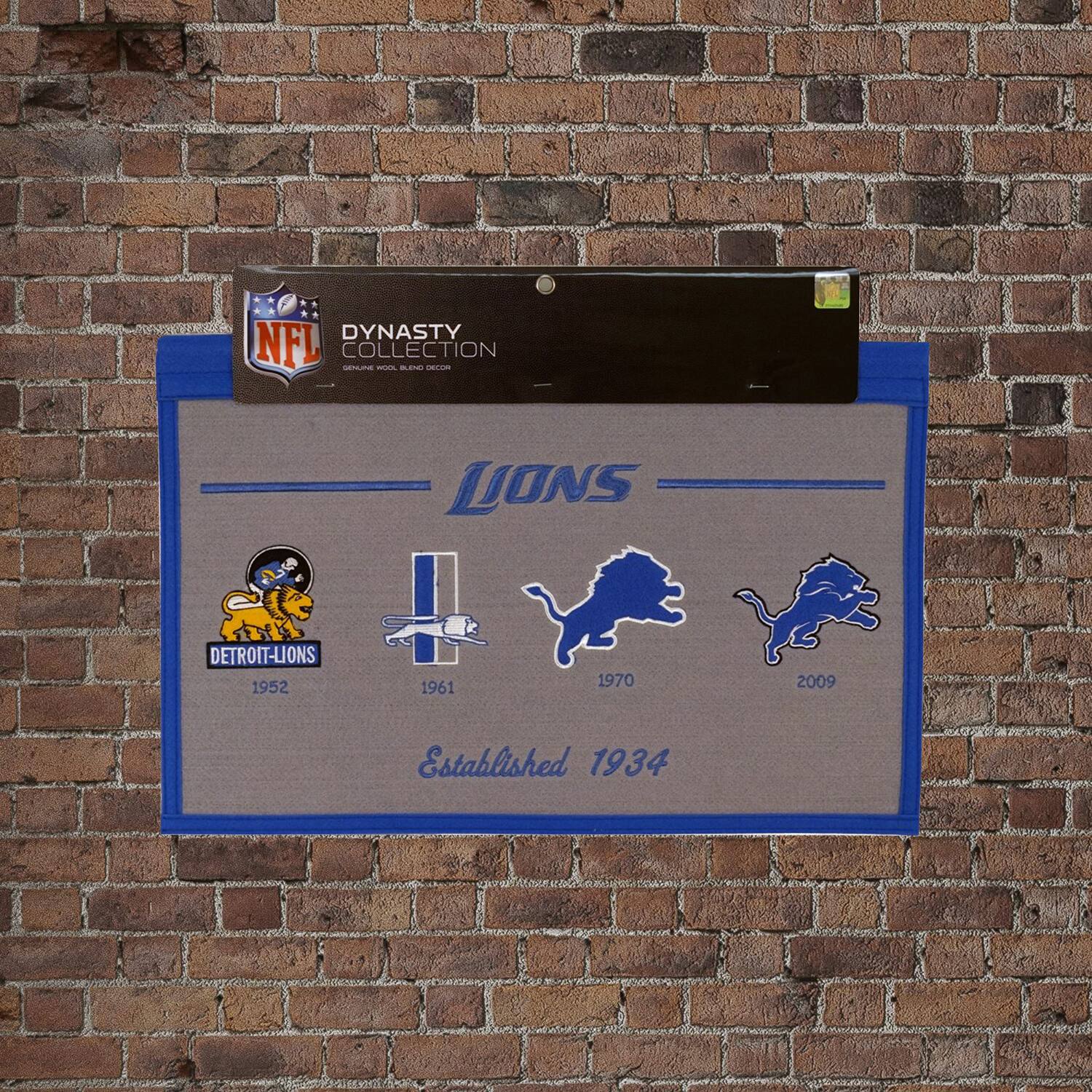 DYNASTY NFL COLLECTION  
DETROIT LIONS  
1952 1961 1970 2009  
Established 1934