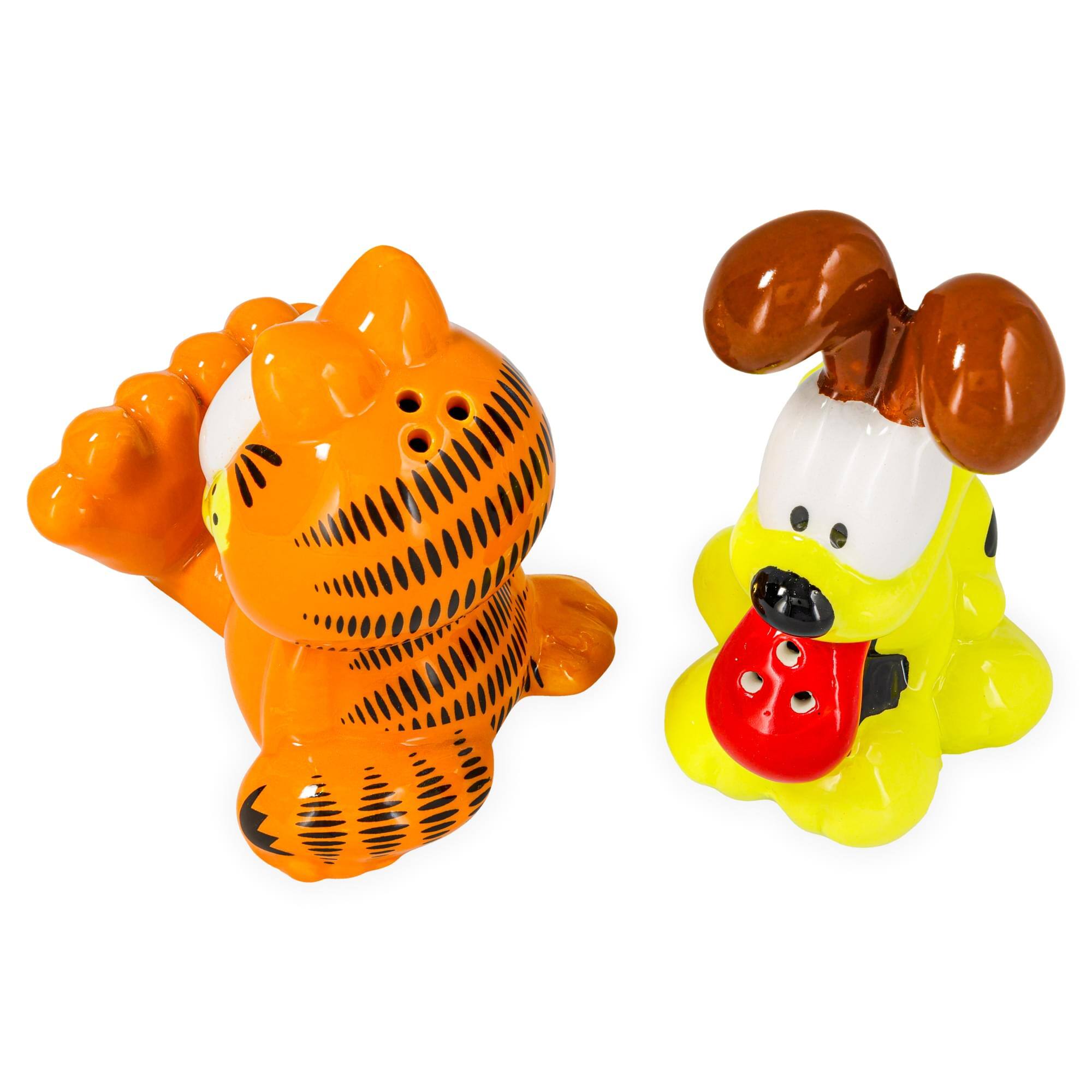 Alt View 3. Silver Buffalo - Garfield and Odie Ceramic Salt and Pepper Shaker Set - Multi-Colored.